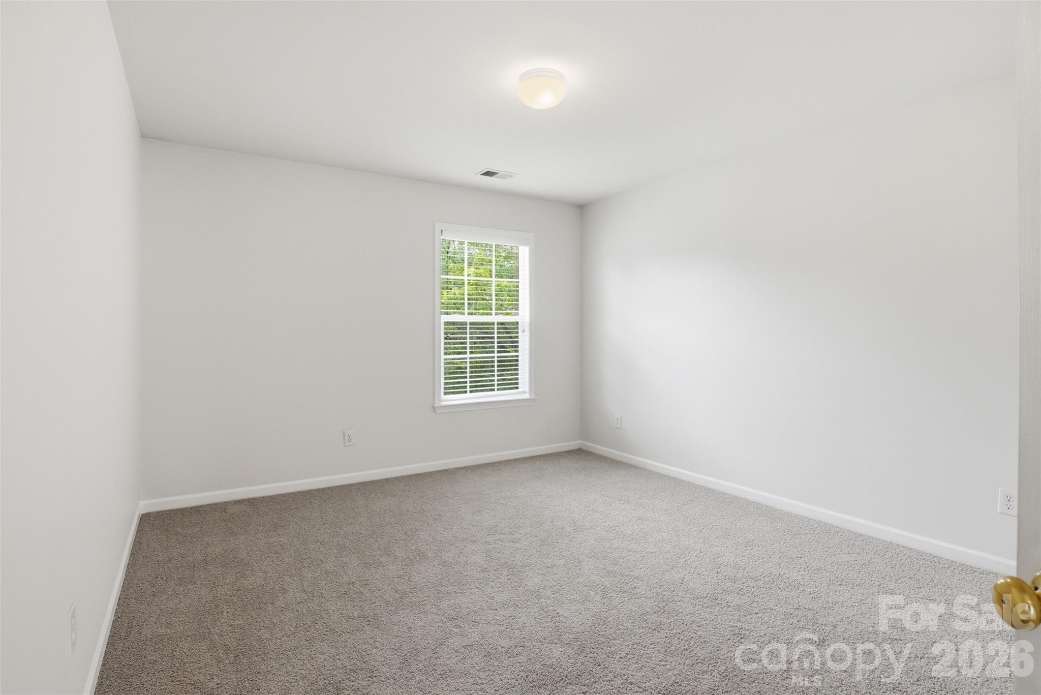 7633 Rathburn Lane — Charlotte