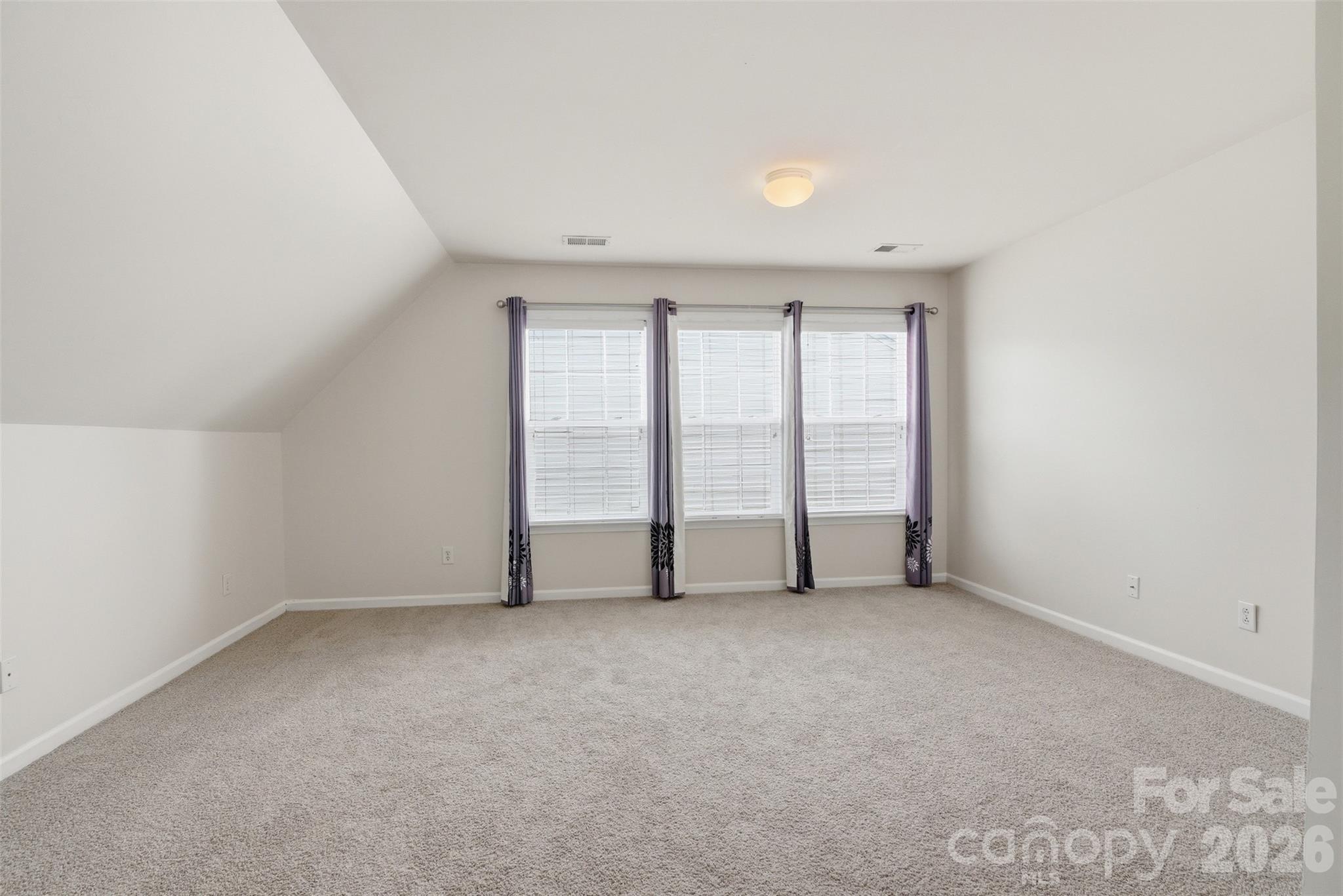 7633 Rathburn Lane — Charlotte