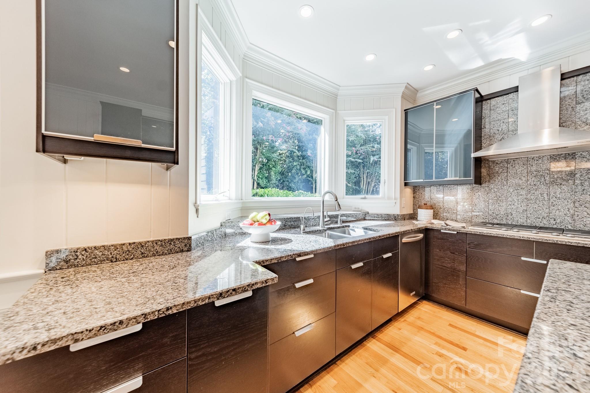 304 S Canterbury Road — Charlotte