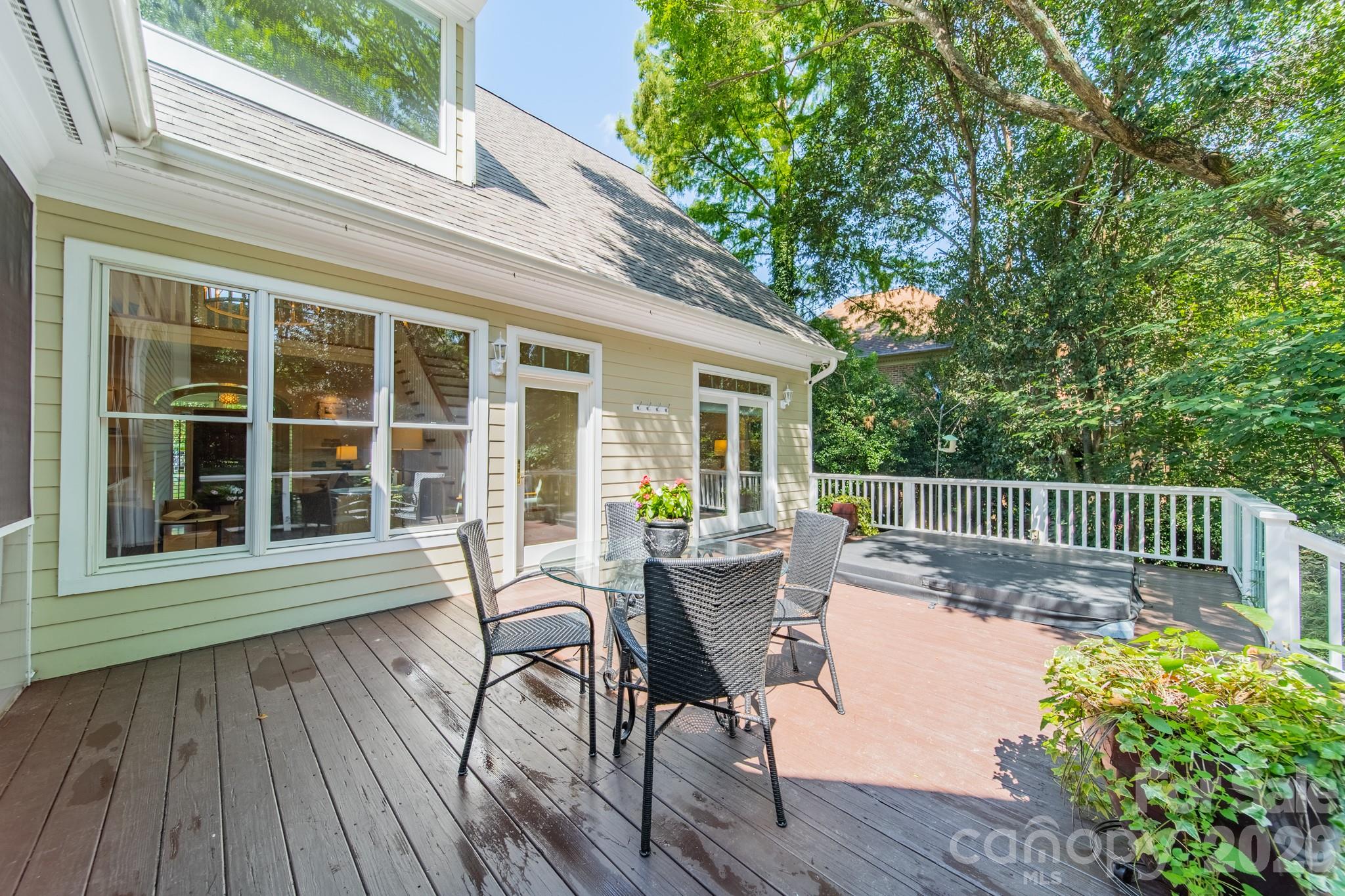 304 S Canterbury Road — Charlotte