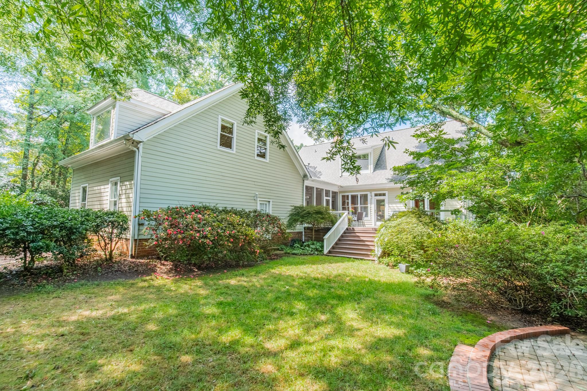 304 S Canterbury Road — Charlotte