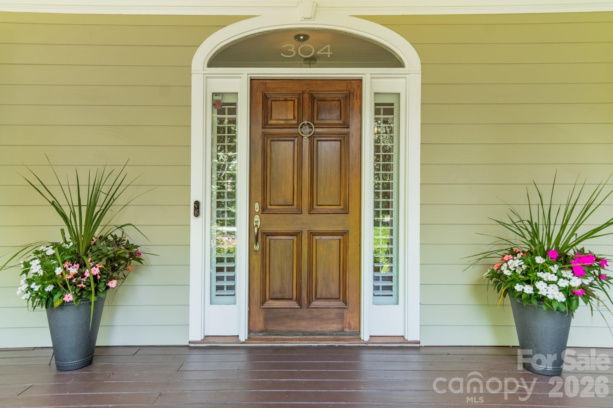 304 S Canterbury Road — Charlotte