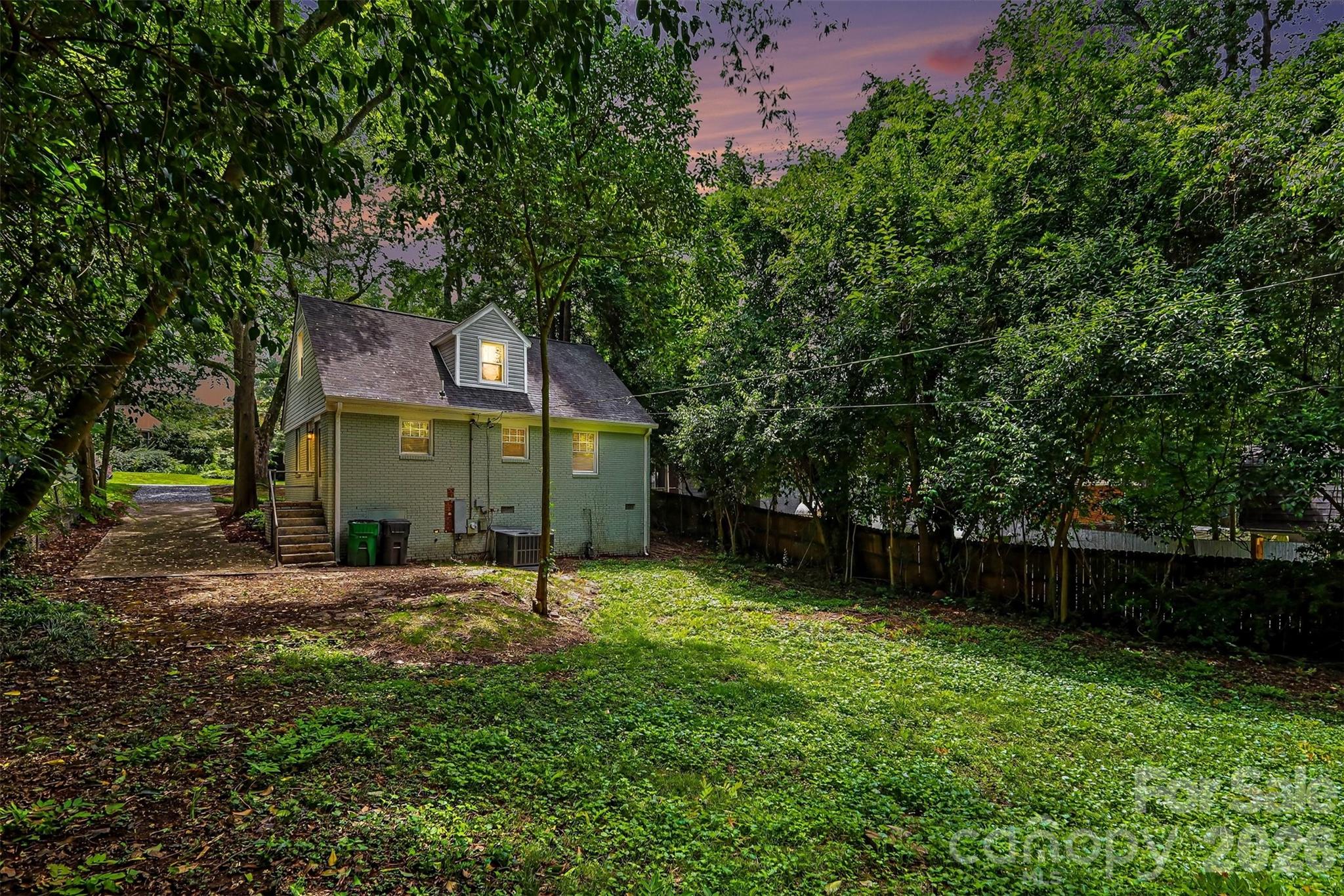 2019 Dalehurst Drive — Charlotte