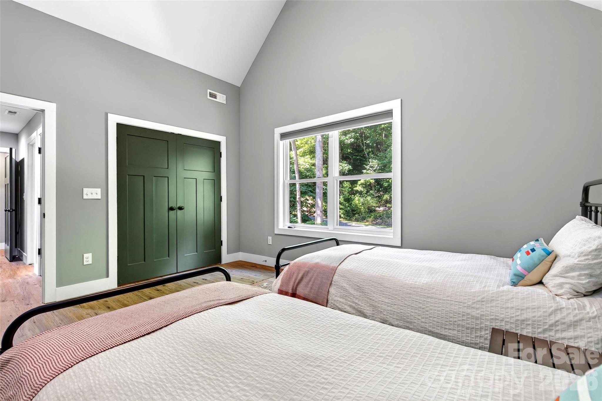 43 Clinchfield Gap Road — Marion