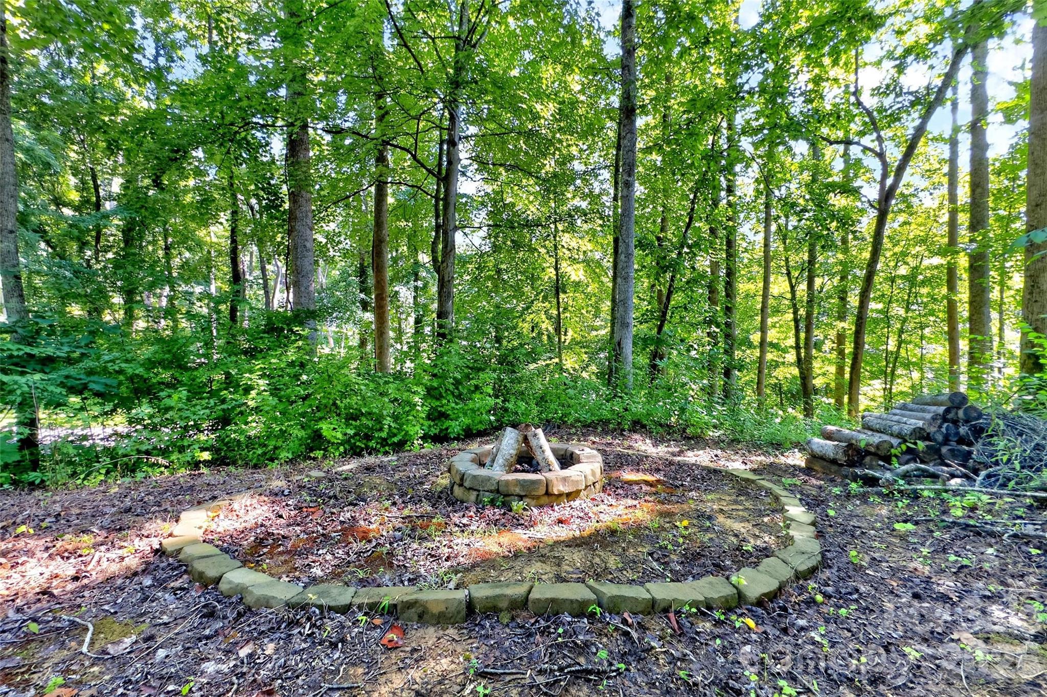 43 Clinchfield Gap Road — Marion