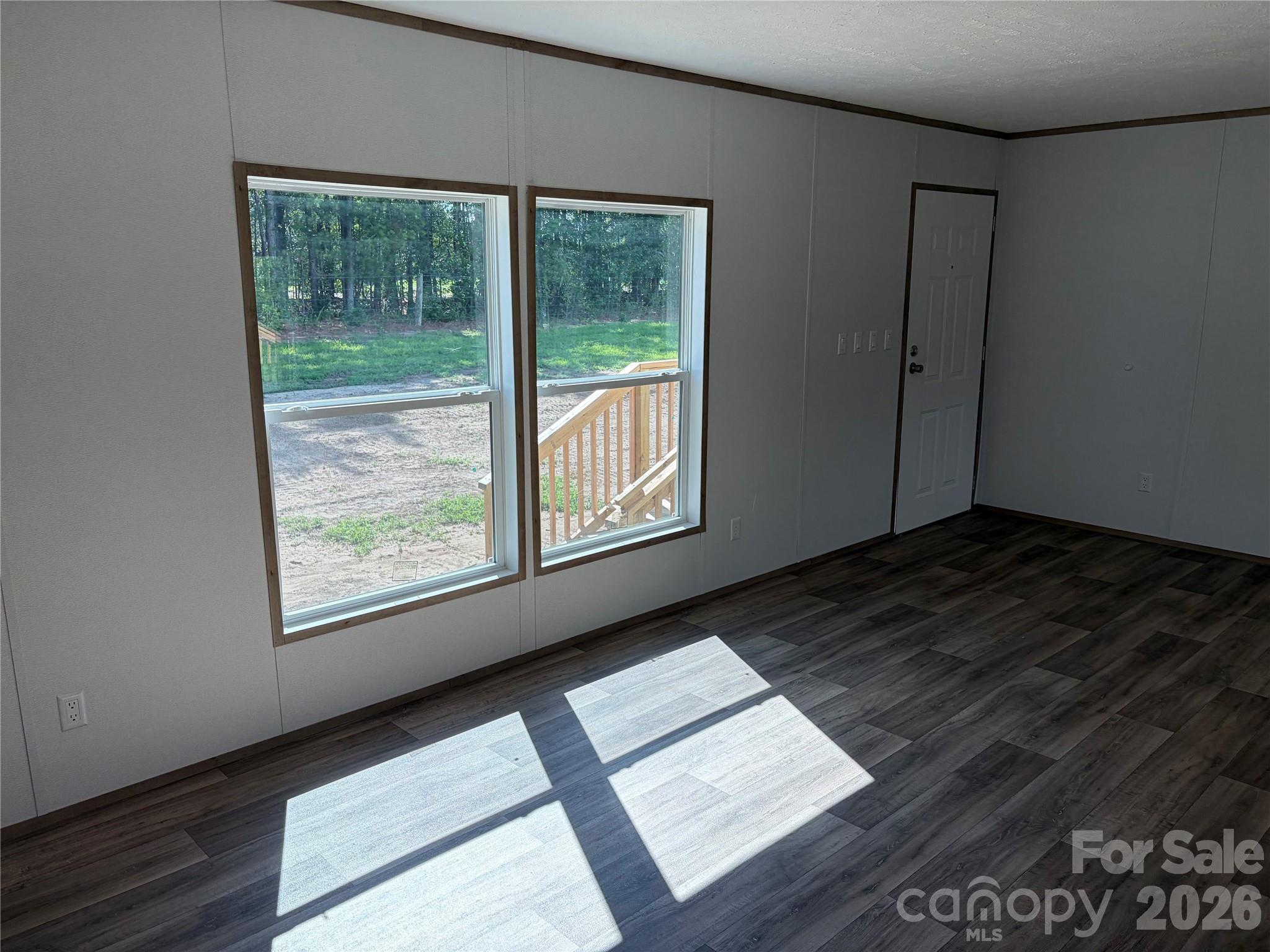 816 Hough Street — Mount Croghan