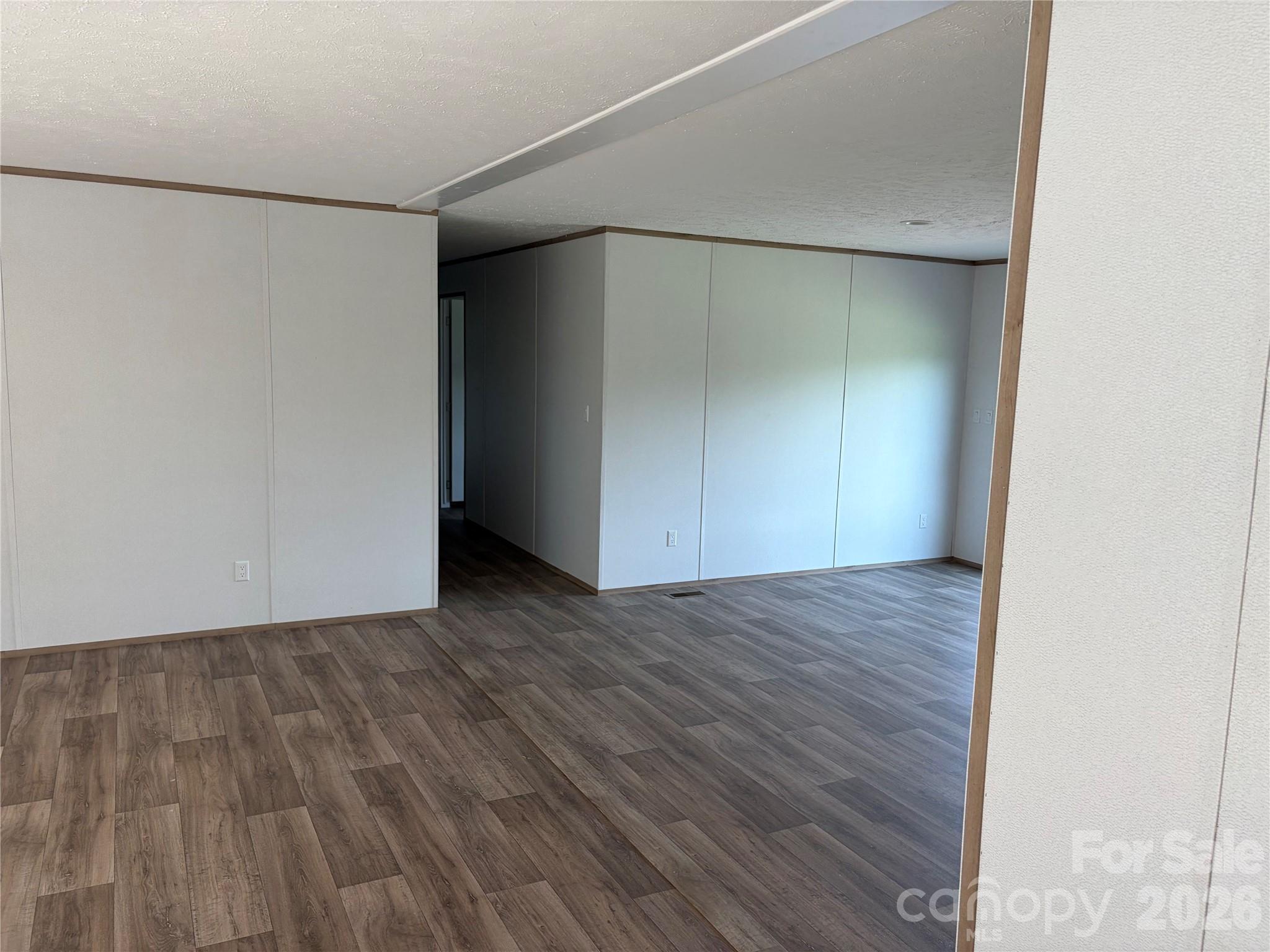 816 Hough Street — Mount Croghan