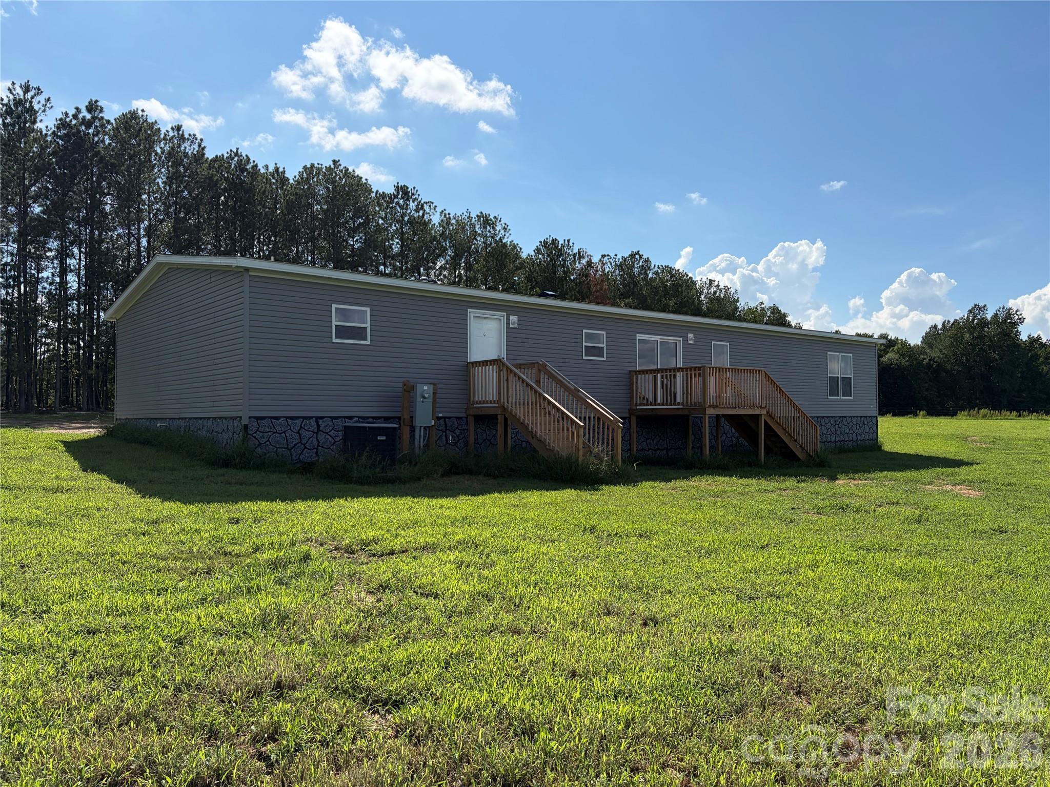 816 Hough Street — Mount Croghan
