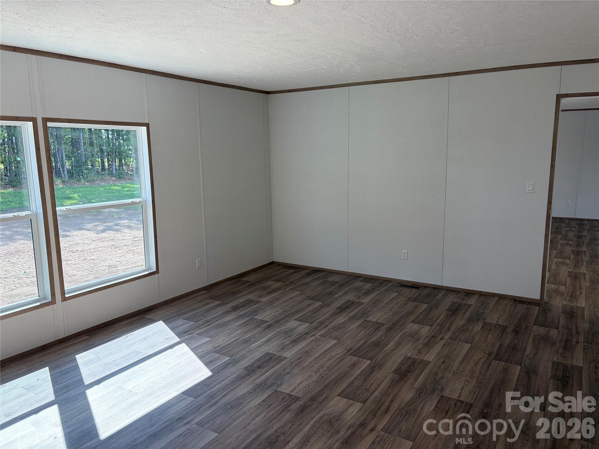 816 Hough Street — Mount Croghan