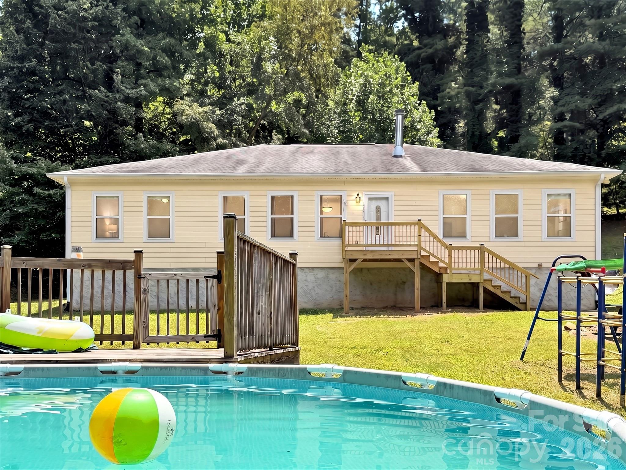169 Roadrunner Drive — Balsam