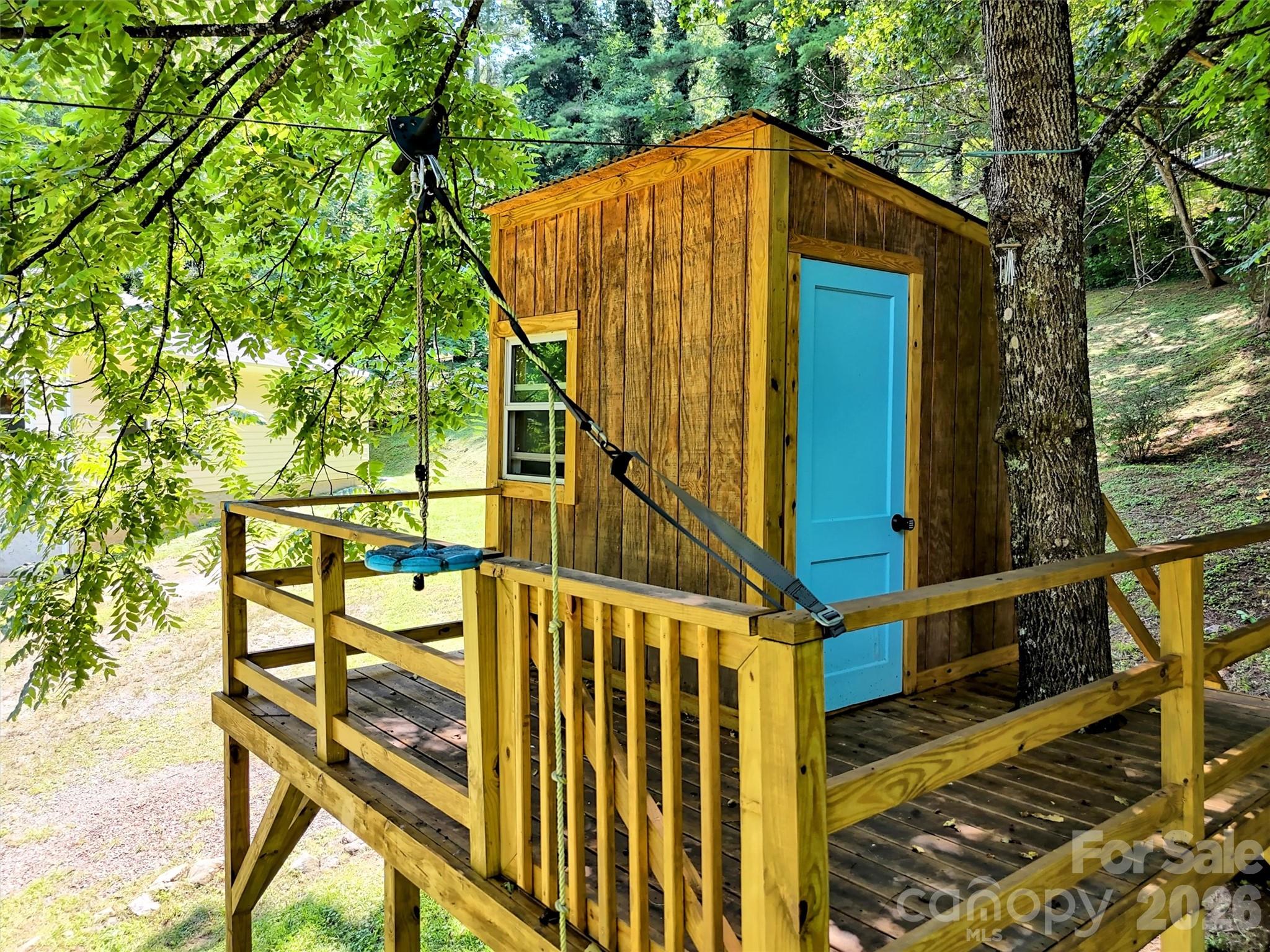 169 Roadrunner Drive — Balsam
