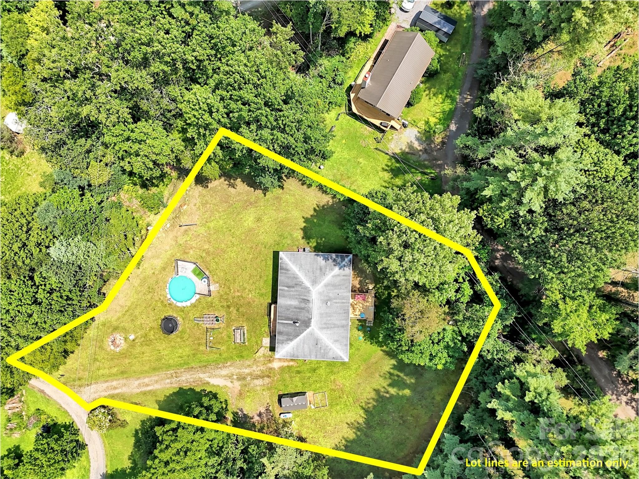 169 Roadrunner Drive — Balsam