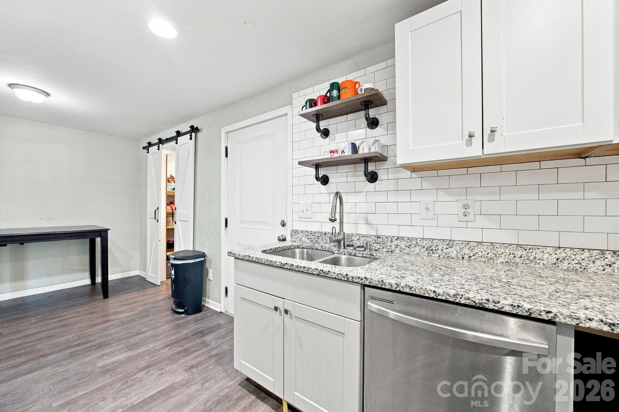 105 Park Street — Clover