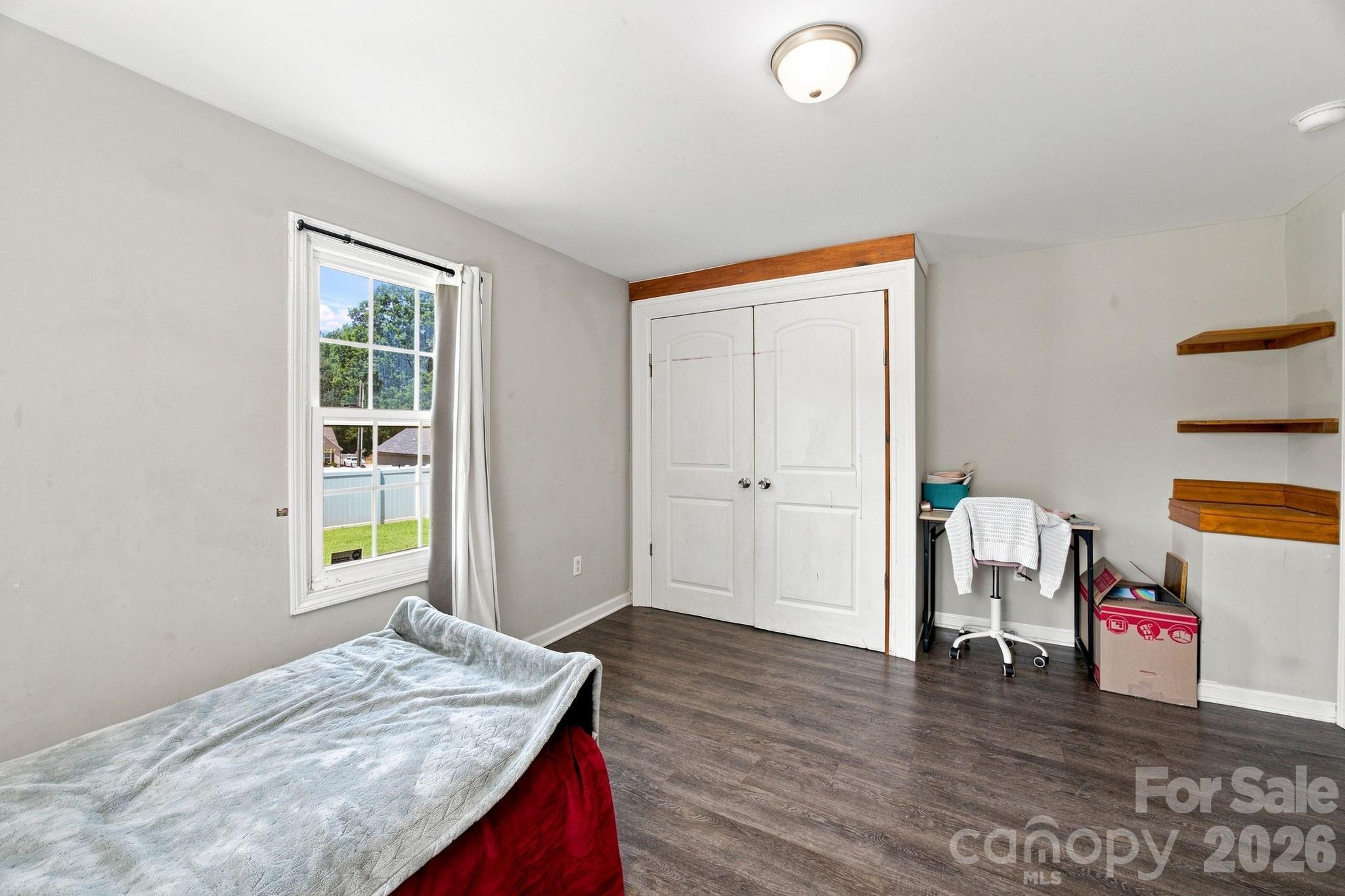 105 Park Street — Clover