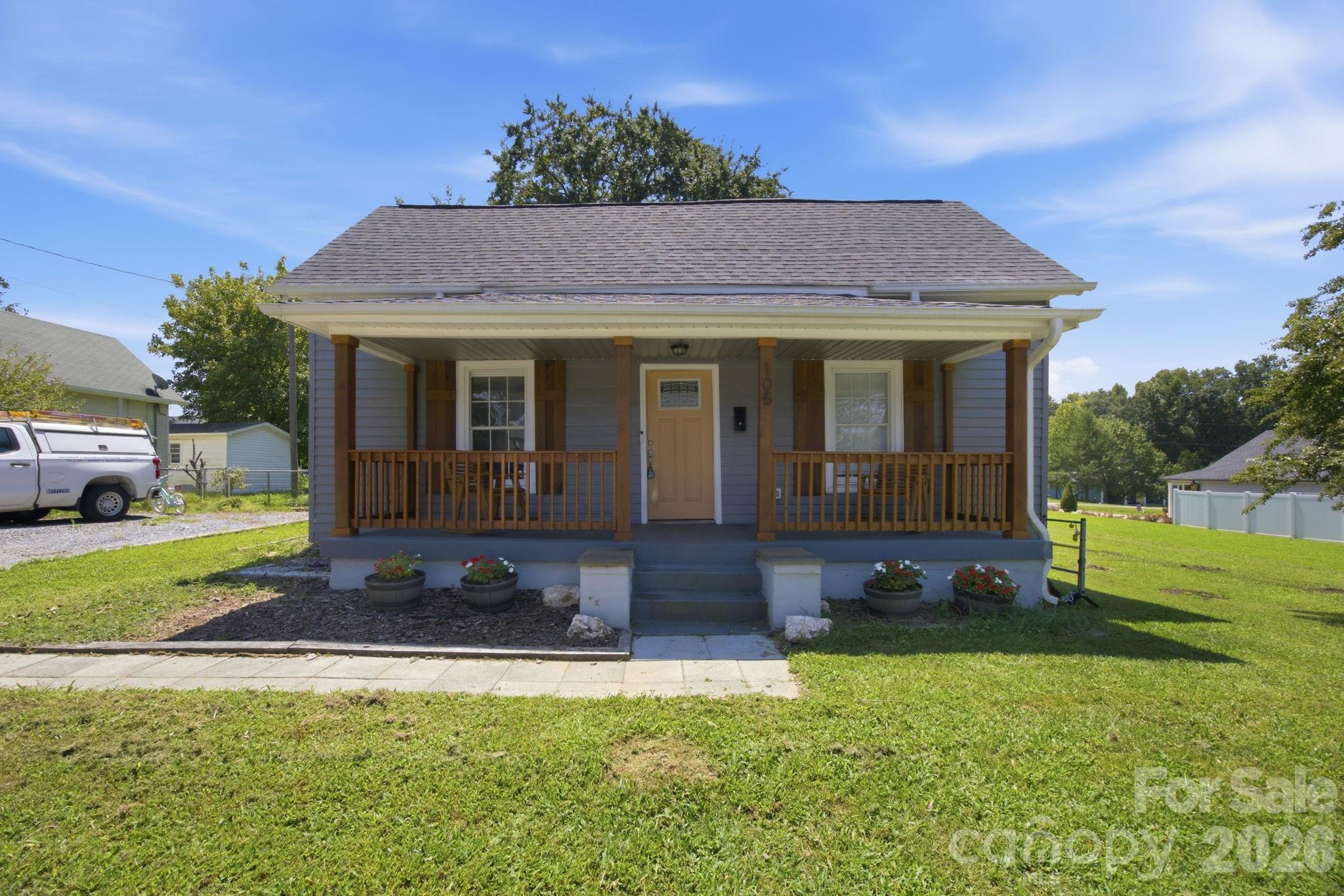 105 Park Street — Clover