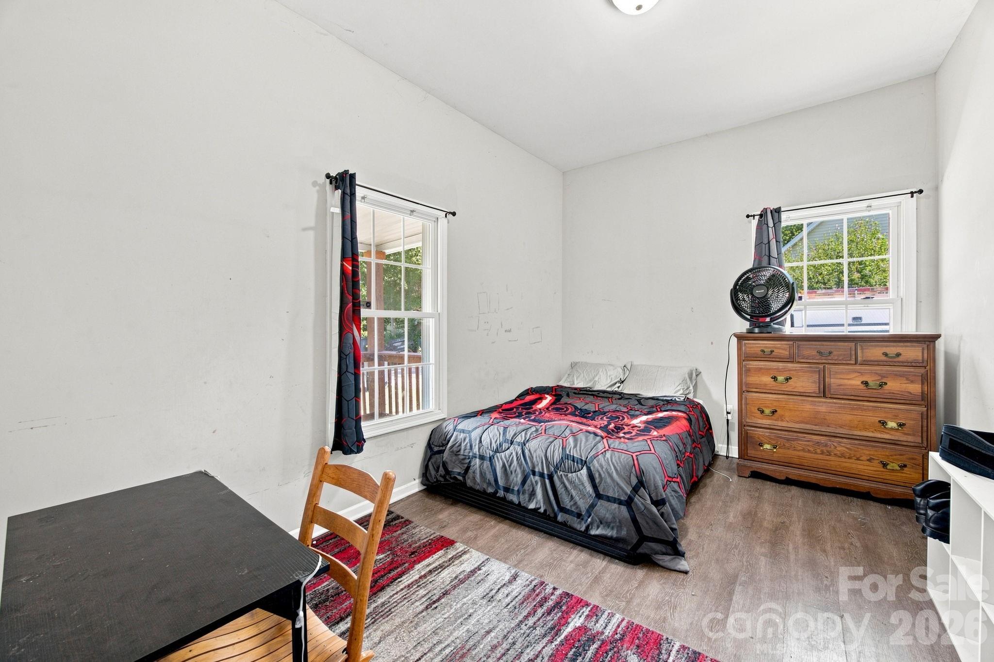 105 Park Street — Clover