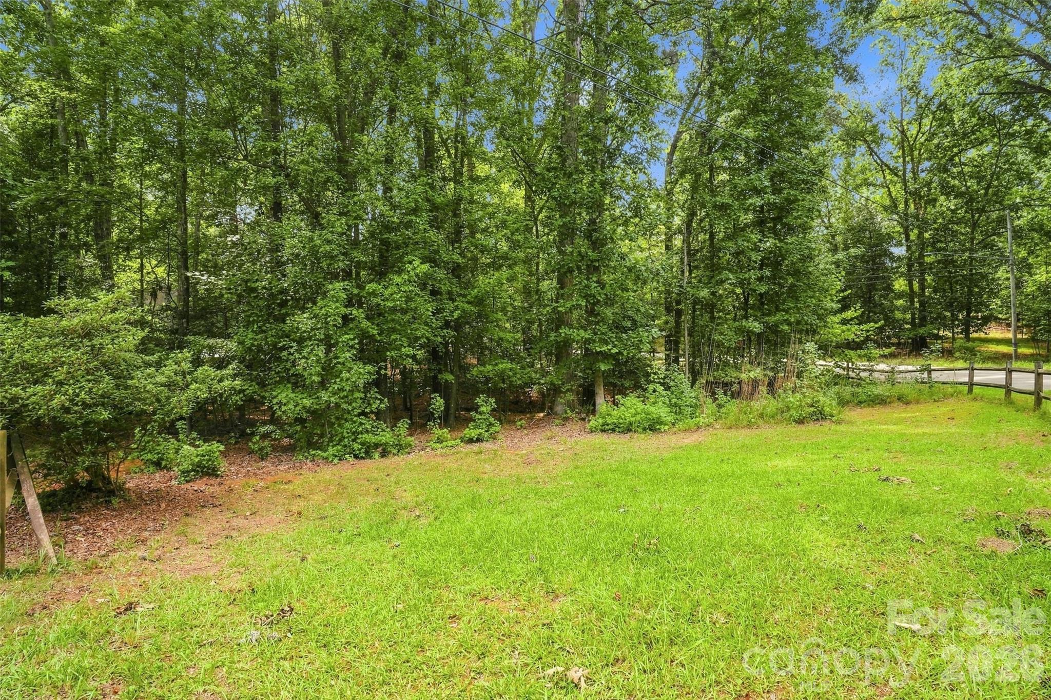 714 Springwood Drive — Mount Gilead