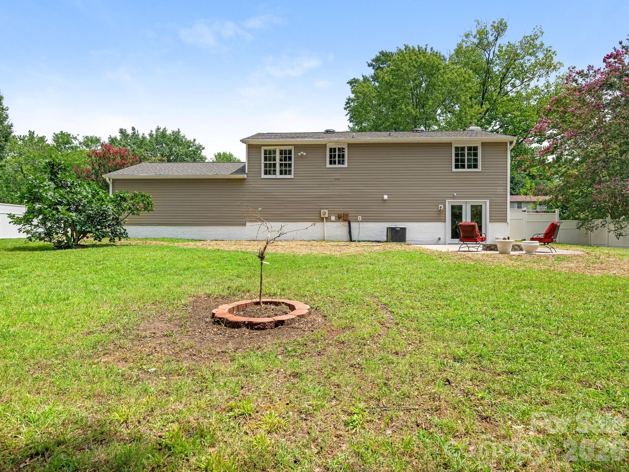 5808 Ryder Avenue — Charlotte