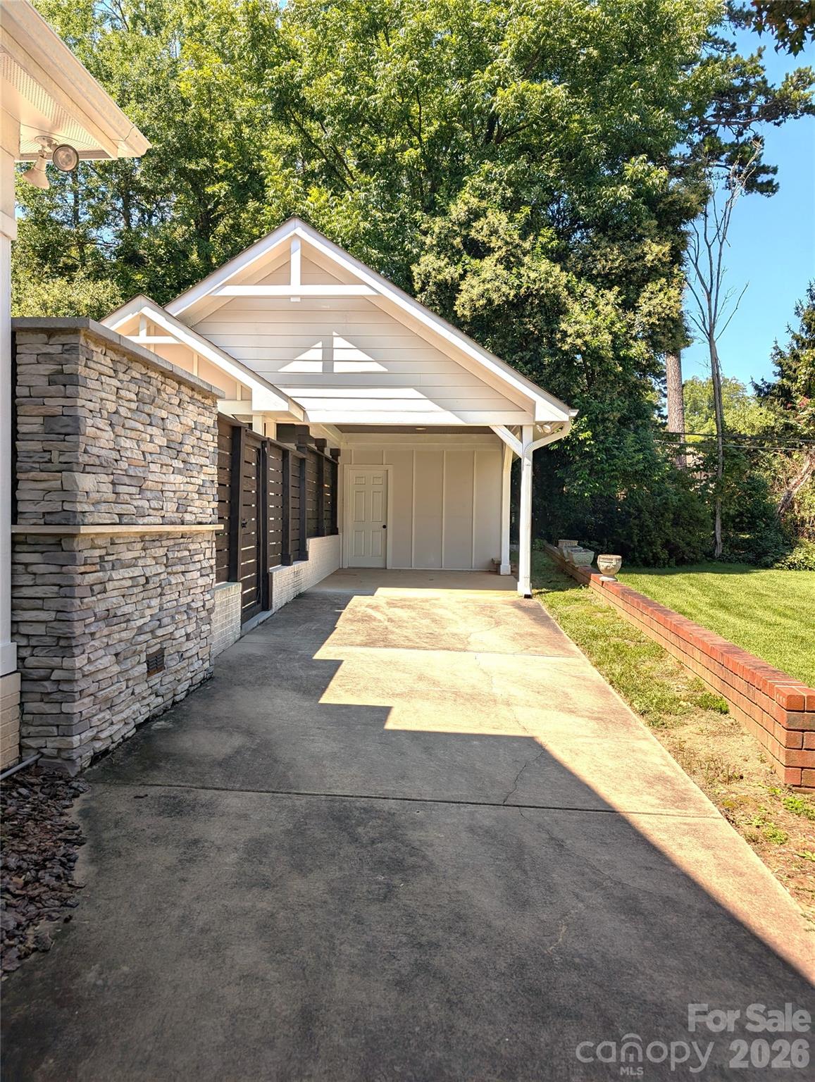 1901 Truman Road — Charlotte