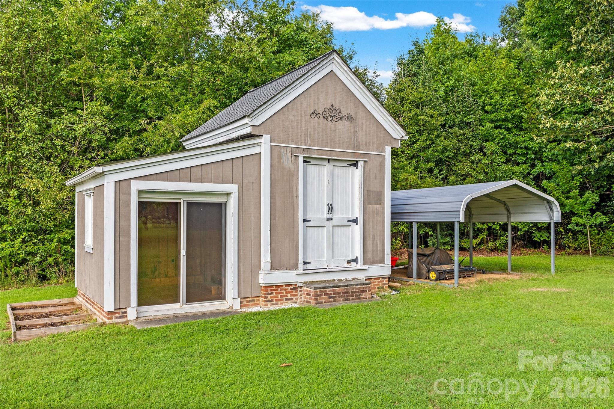 112 Bankhead Road — Shelby
