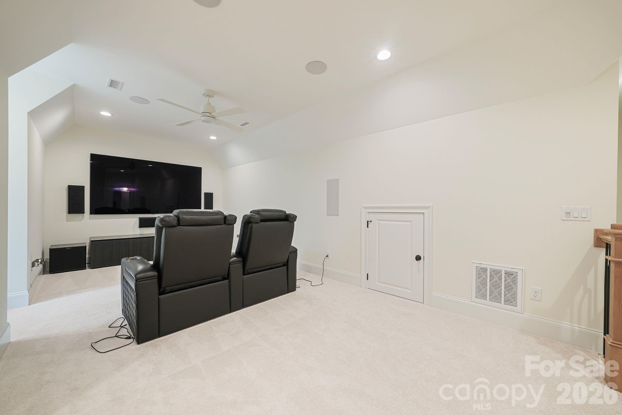 6528 Great Blue Path — Clover