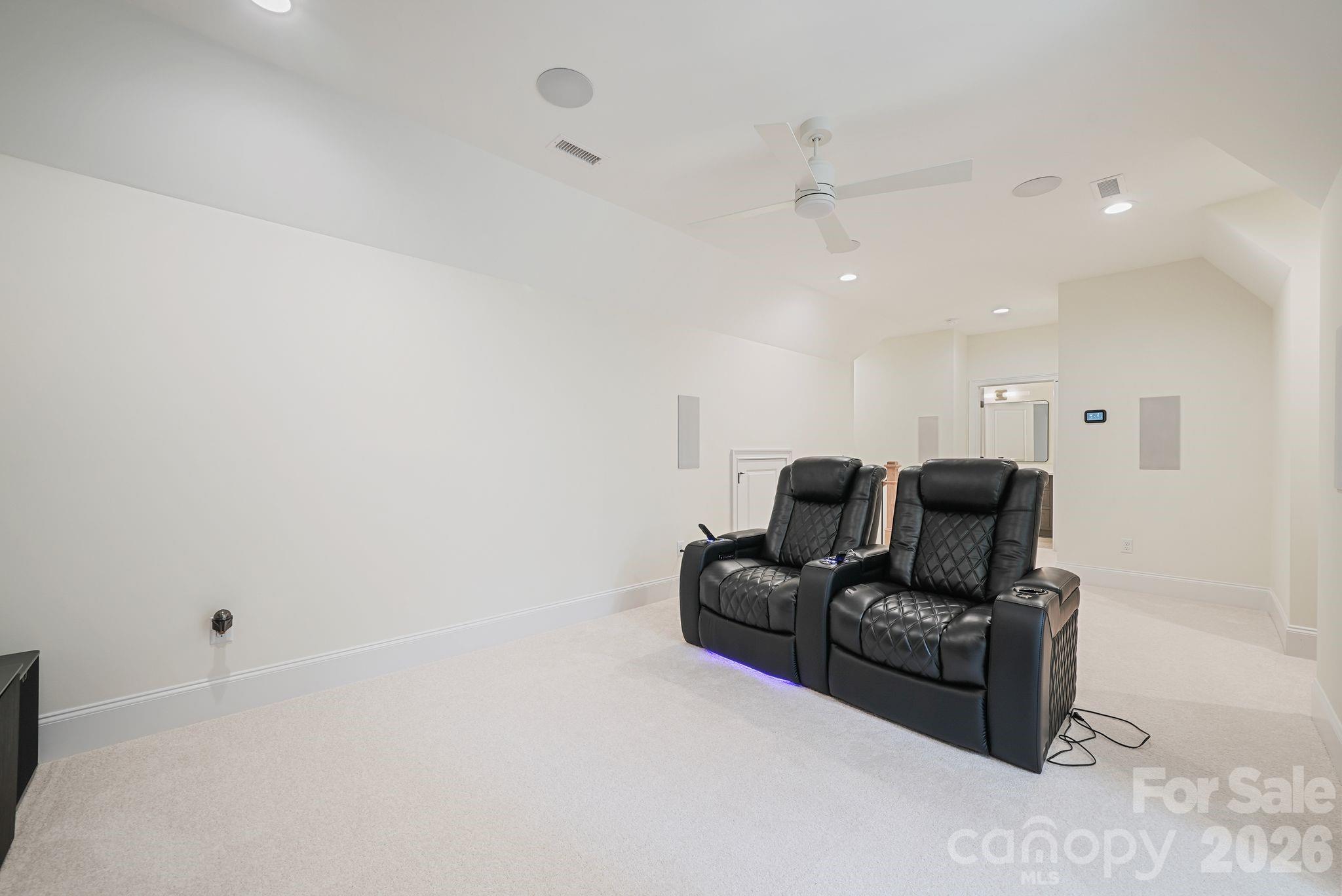 6528 Great Blue Path — Clover