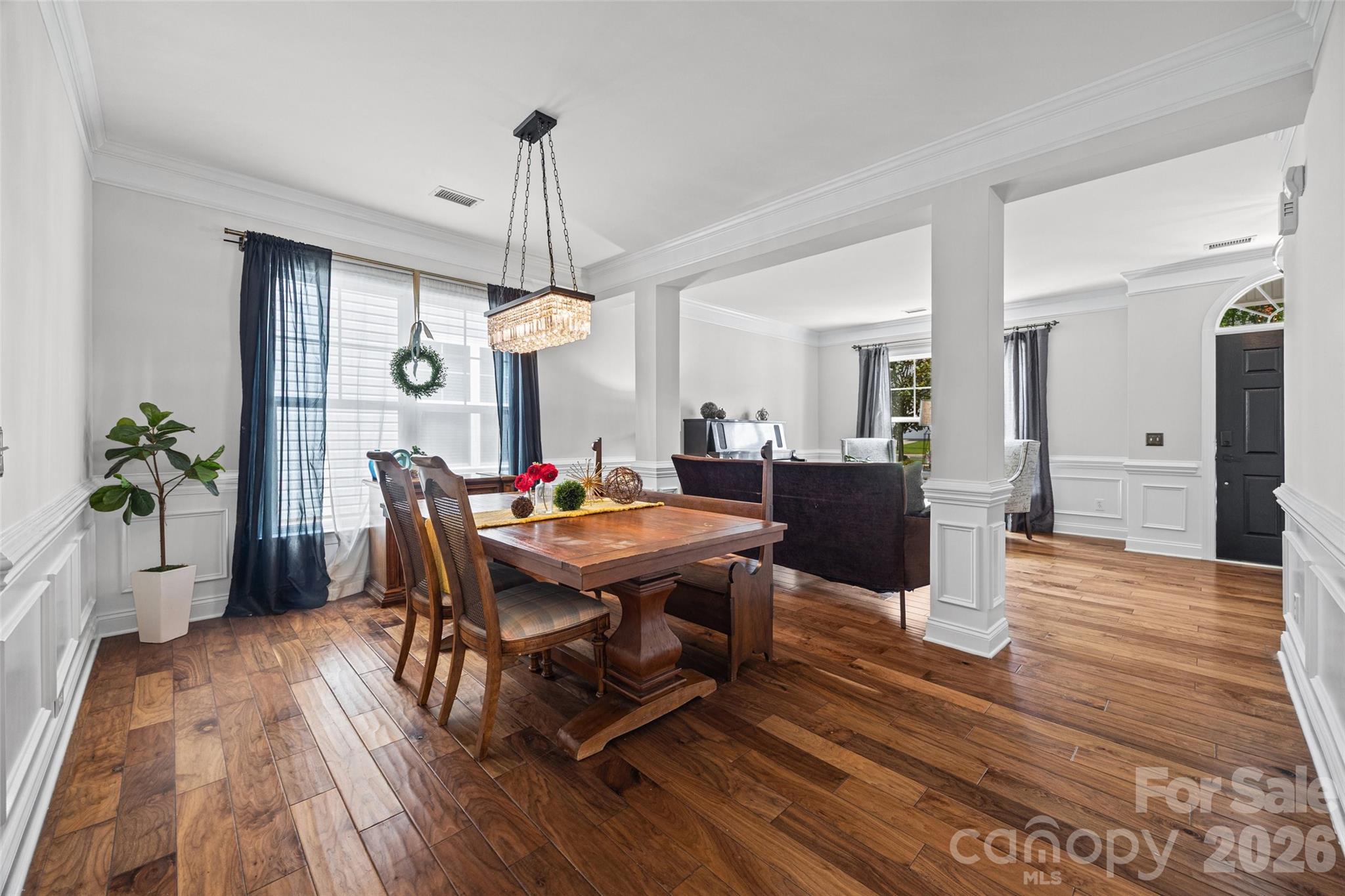 1037 Fleming Lane — Matthews