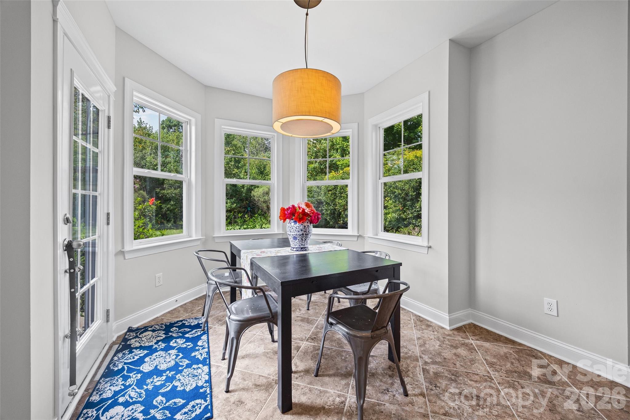 1037 Fleming Lane — Matthews