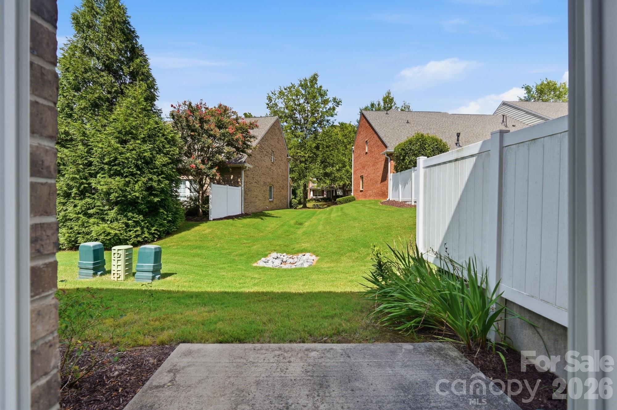 16852 Dunaverty Place — Charlotte