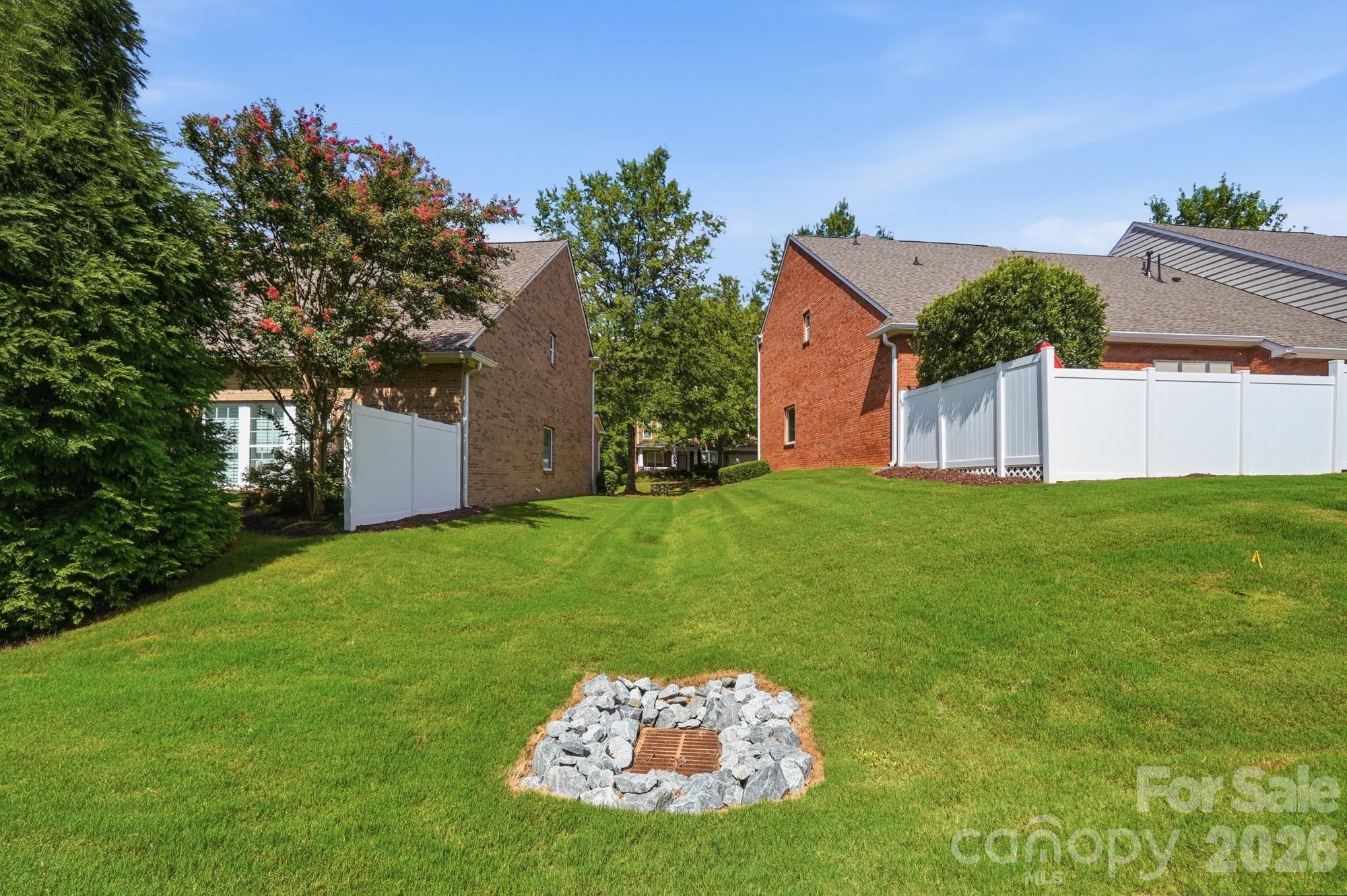 16852 Dunaverty Place — Charlotte