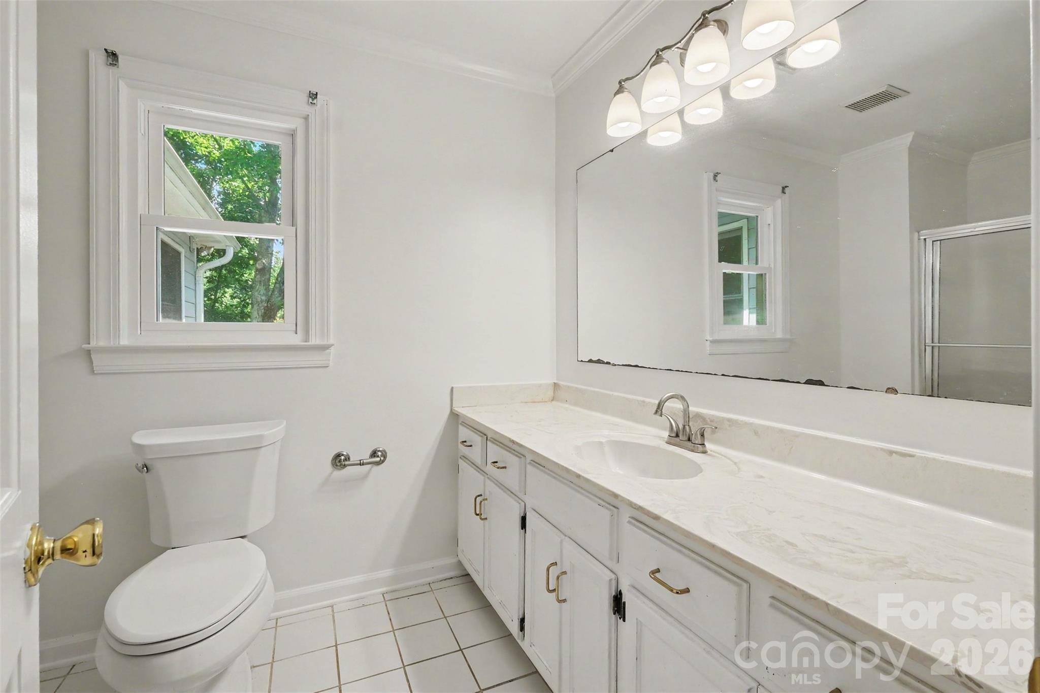 915 Brightmoor Drive — Matthews