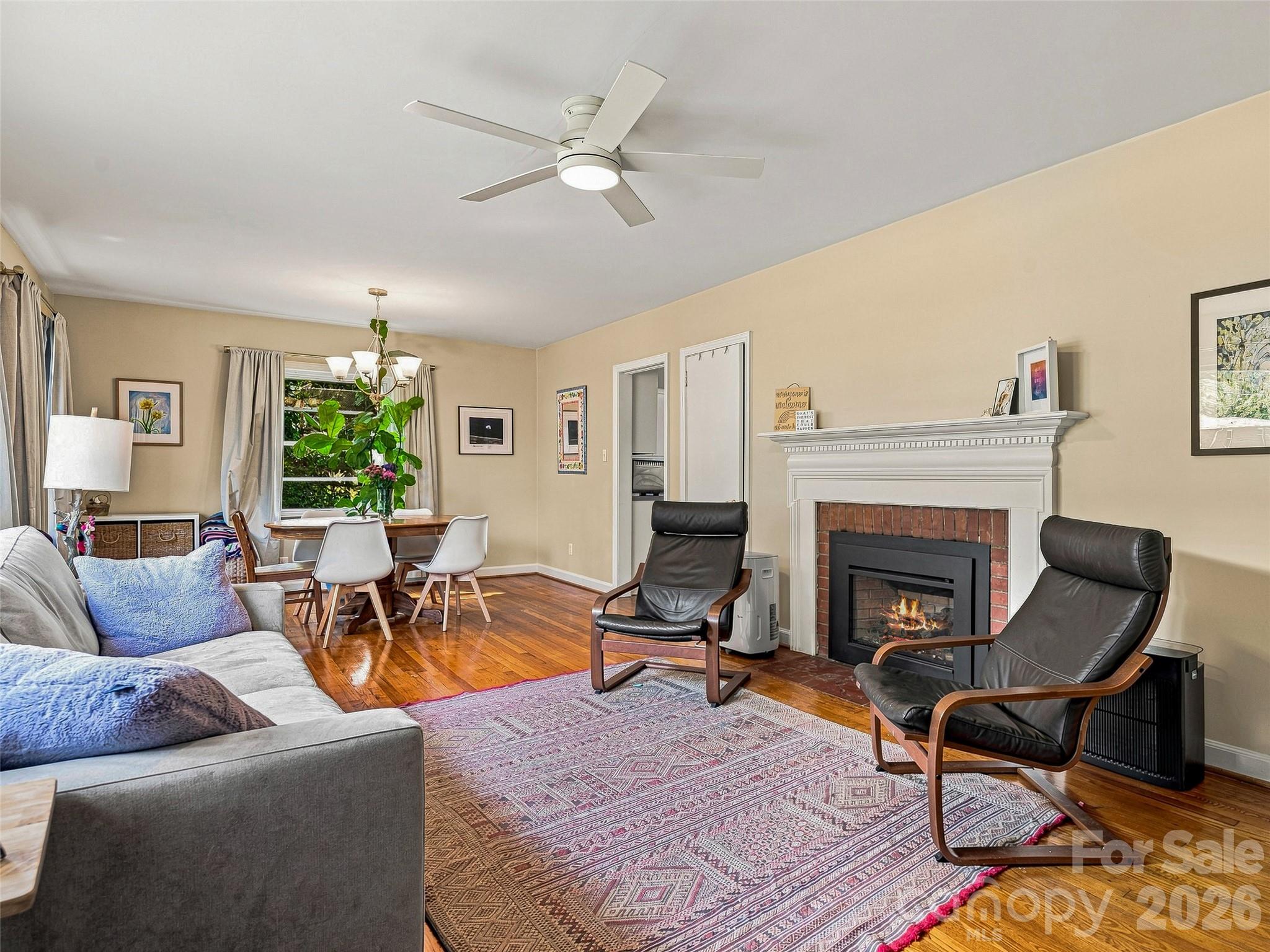 15 Lynnstone Court — Asheville
