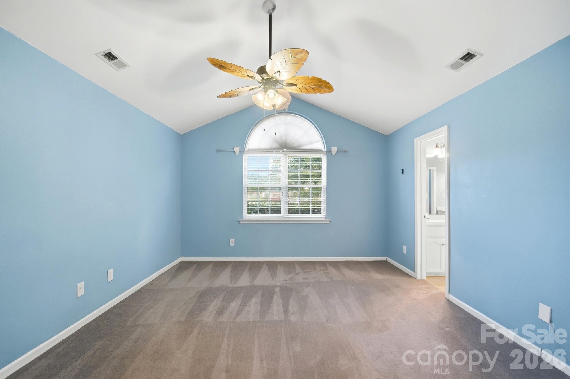 359 Linsbury Court — Gastonia