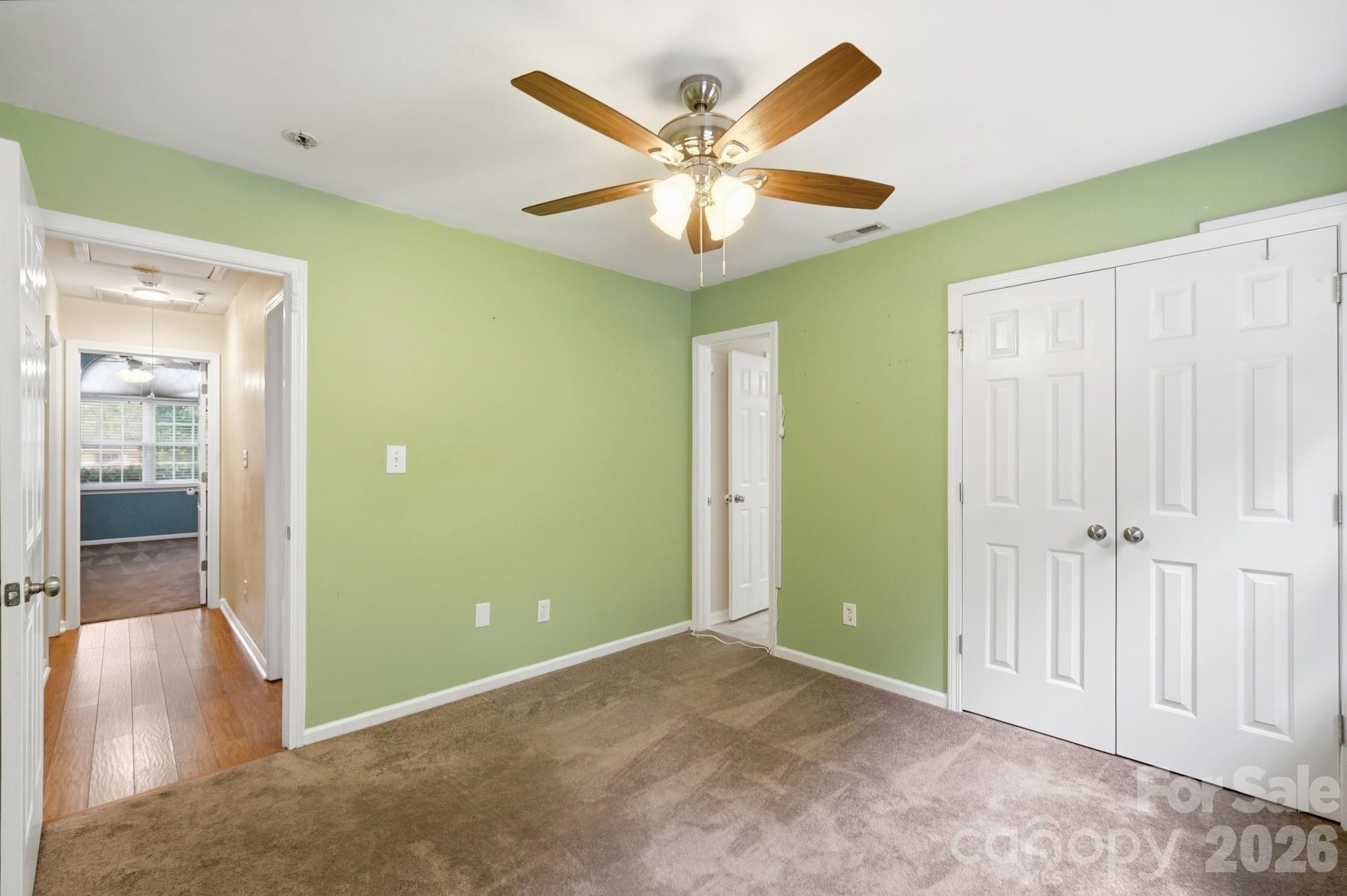 359 Linsbury Court — Gastonia