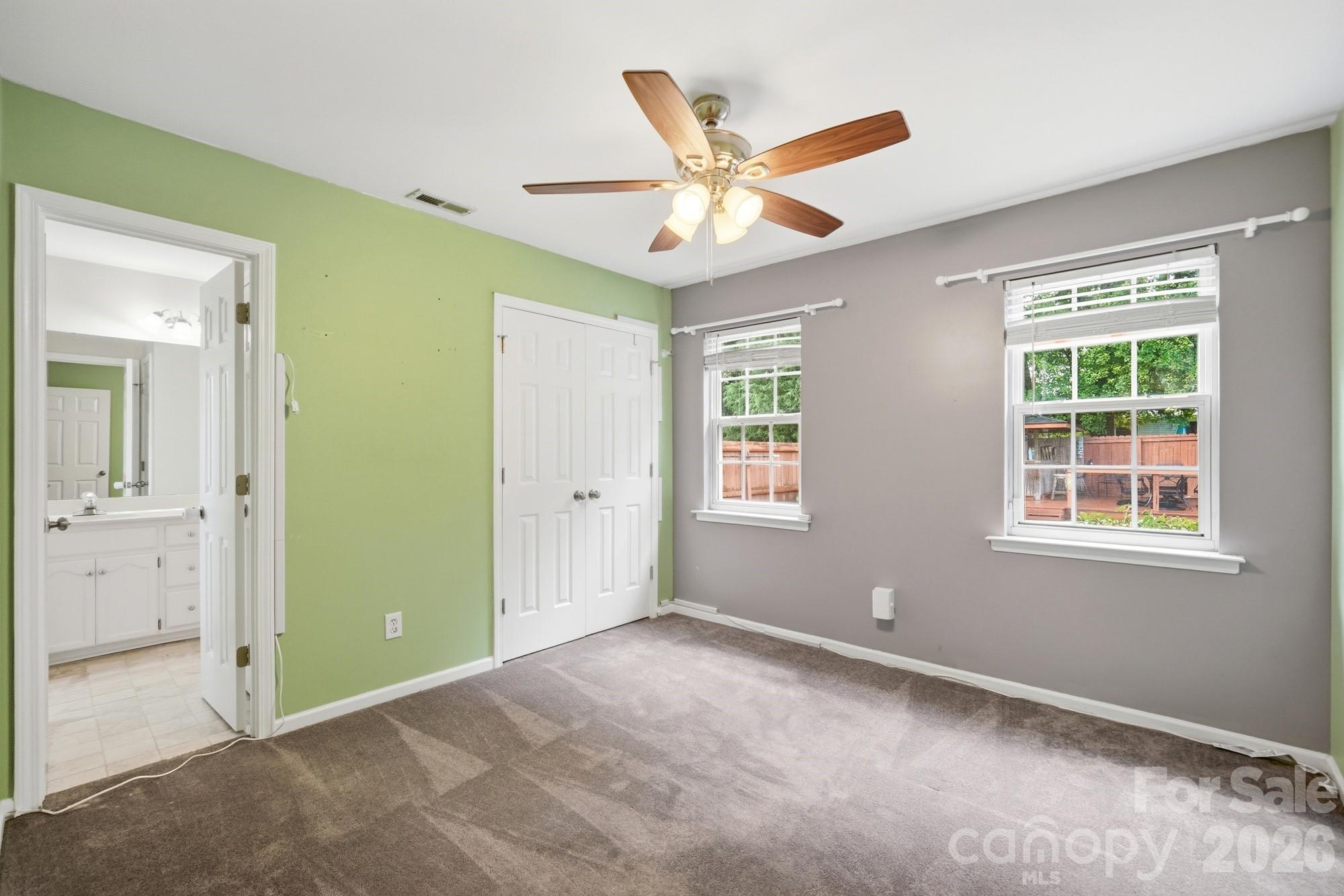 359 Linsbury Court — Gastonia