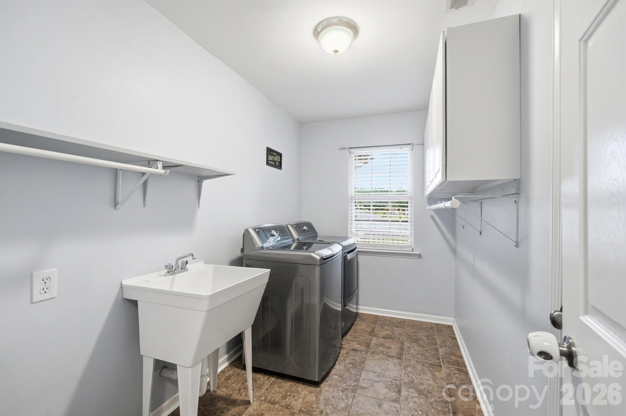 359 Linsbury Court — Gastonia