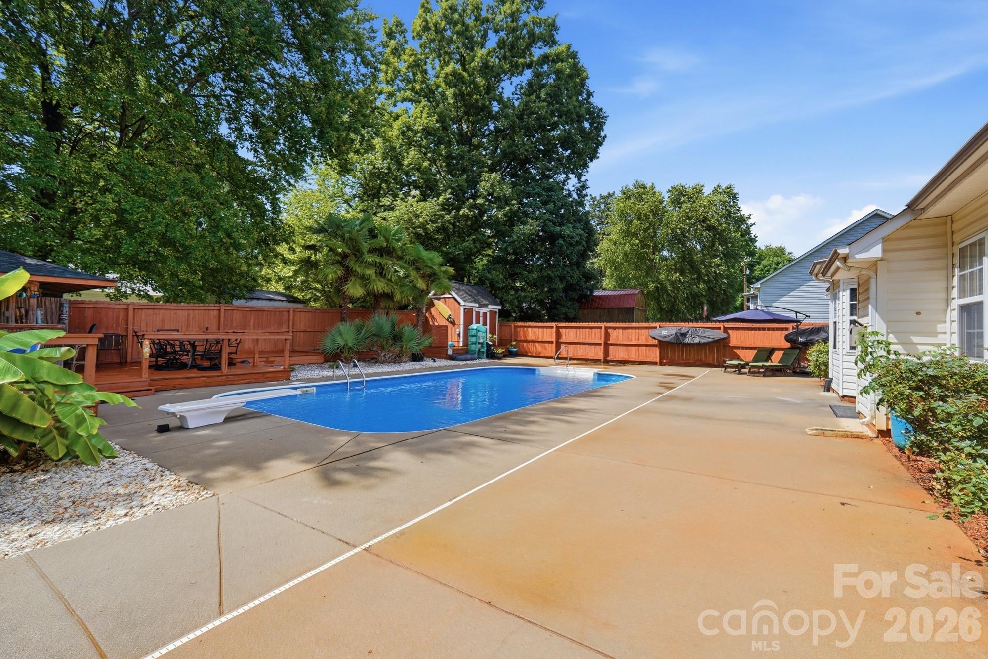 359 Linsbury Court — Gastonia