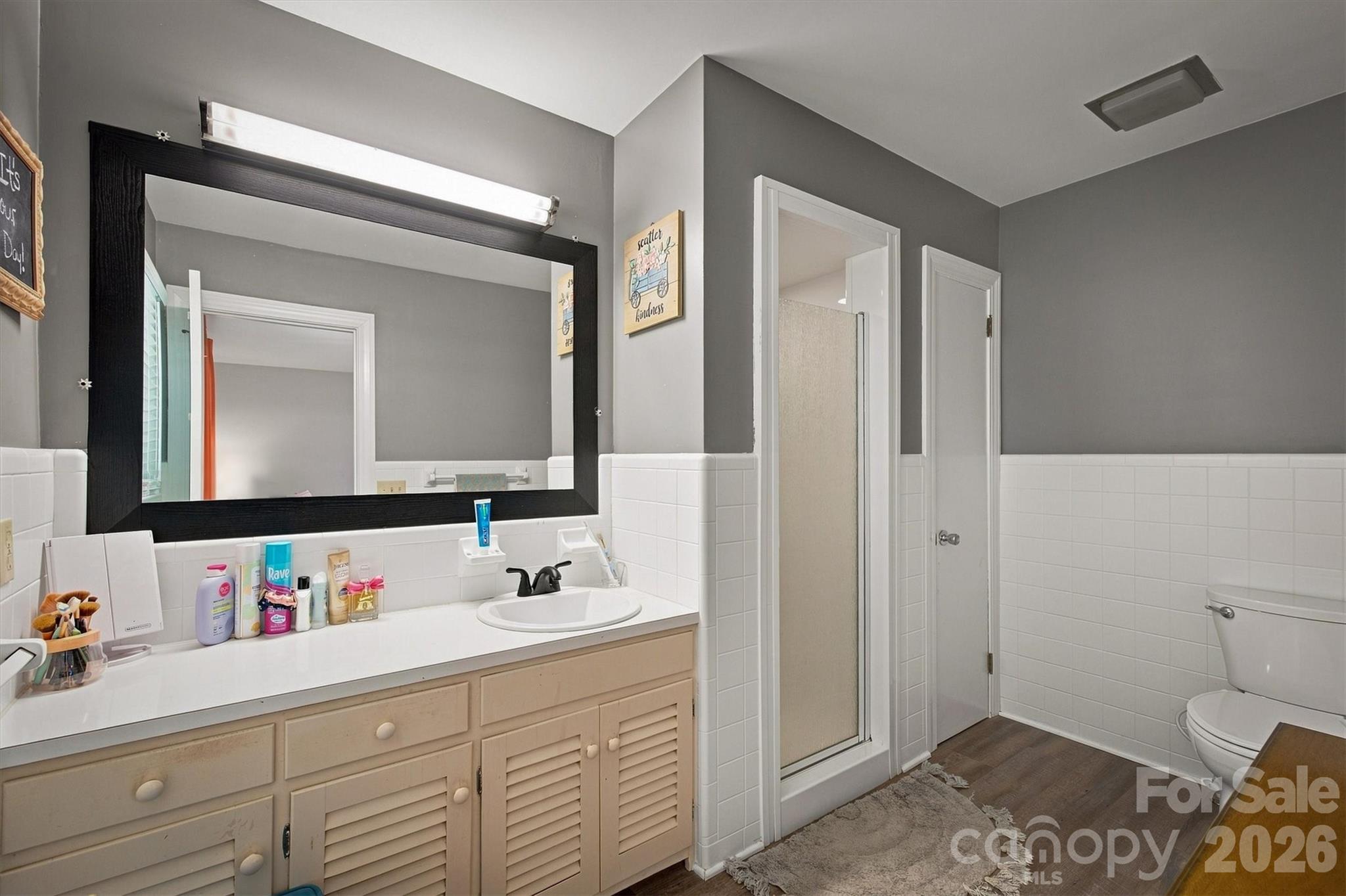 1009 Randolph Circle SE — Lenoir