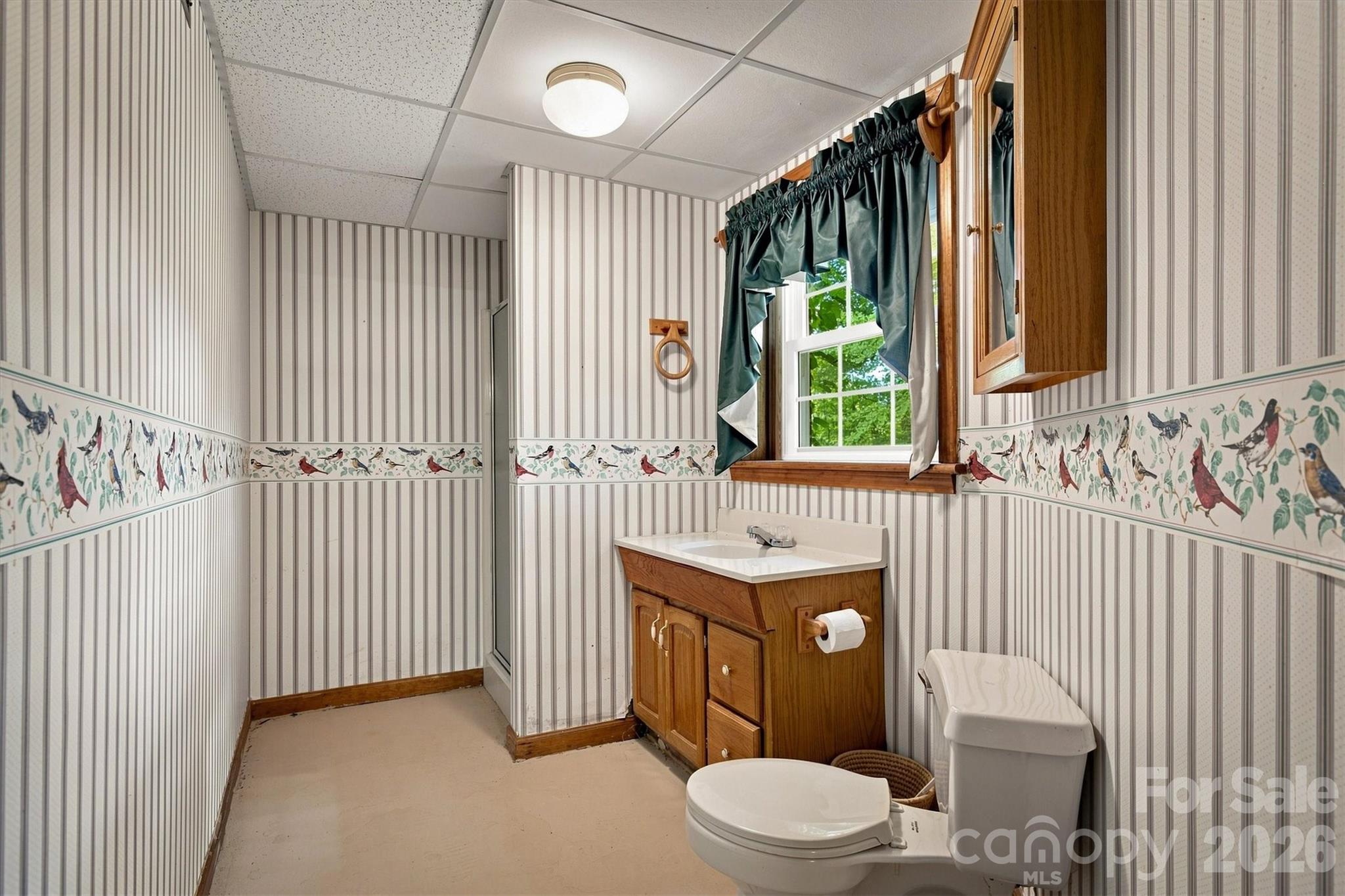 1009 Randolph Circle SE — Lenoir