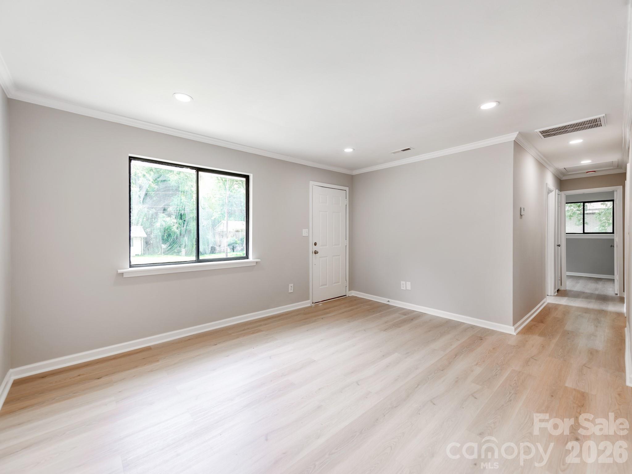 4925 Springview Road — Charlotte