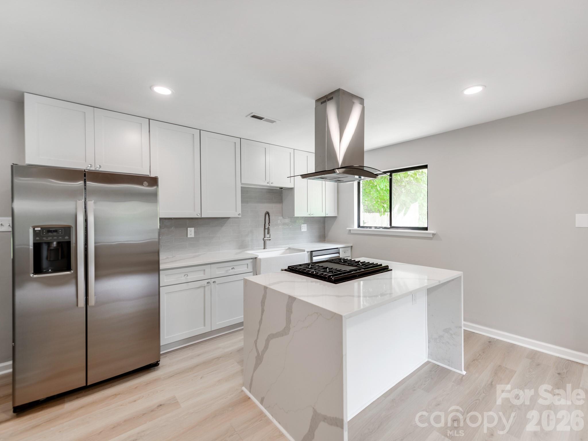 4925 Springview Road — Charlotte