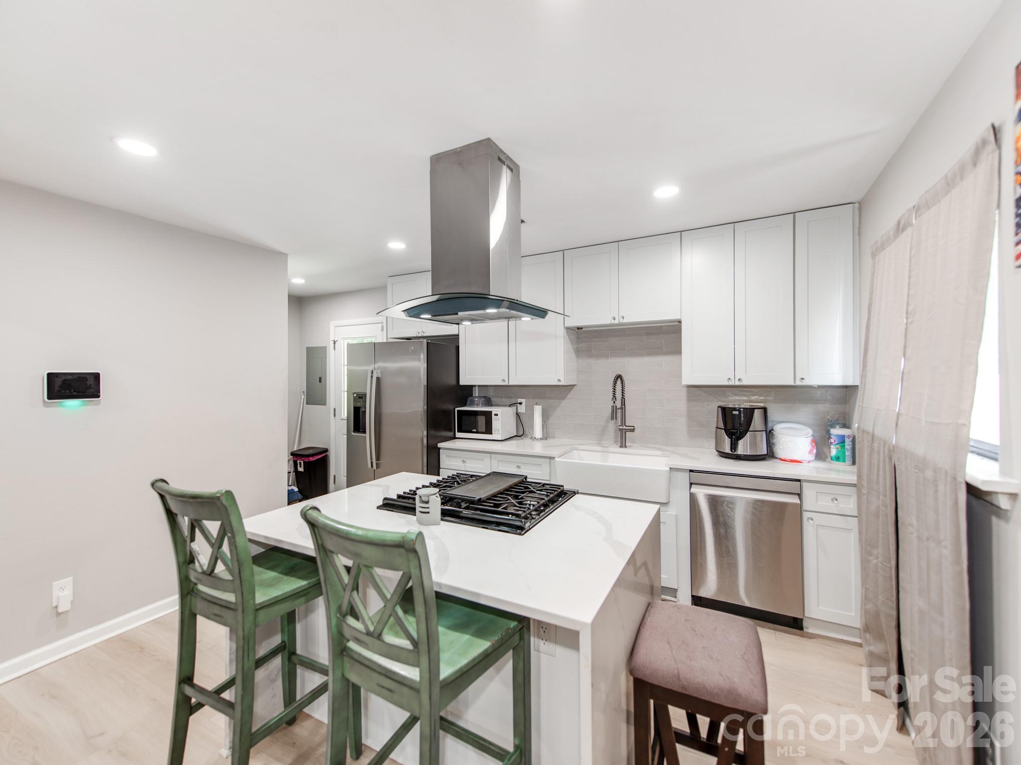 4925 Springview Road — Charlotte
