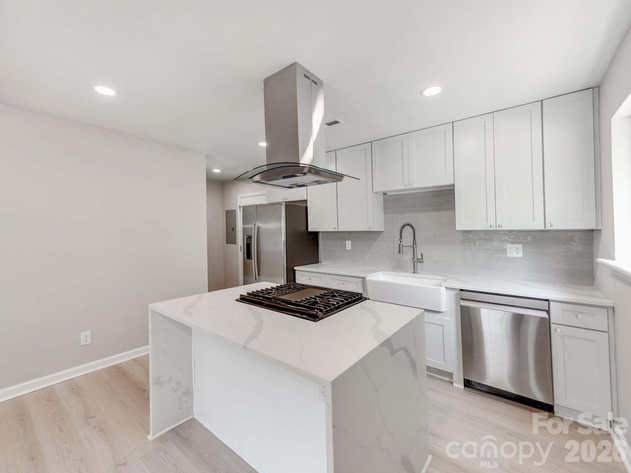 4925 Springview Road — Charlotte