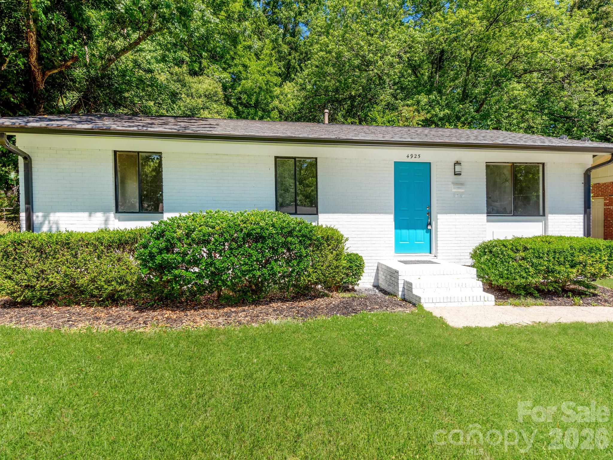 4925 Springview Road — Charlotte