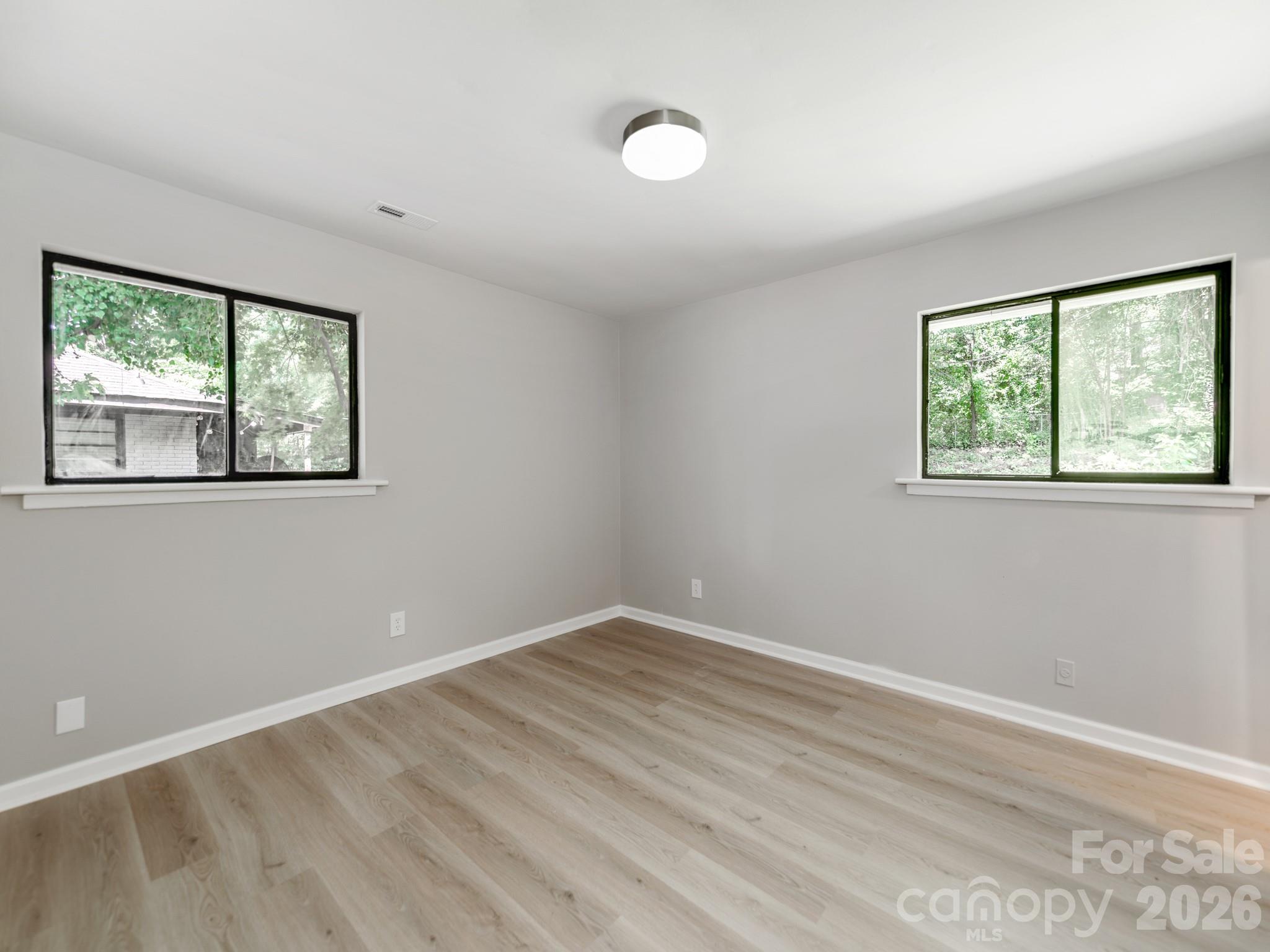 4925 Springview Road — Charlotte