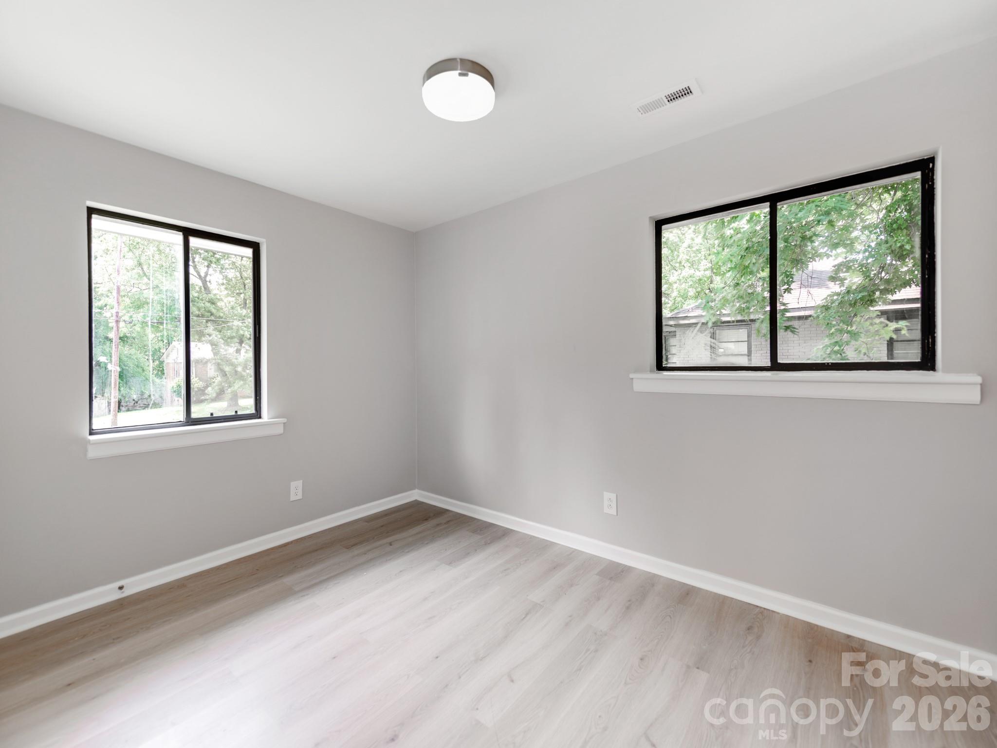 4925 Springview Road — Charlotte