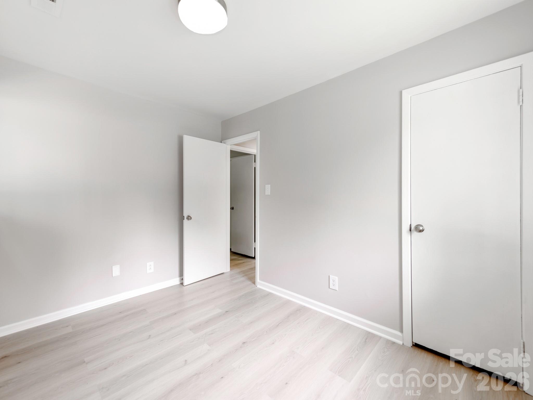 4925 Springview Road — Charlotte