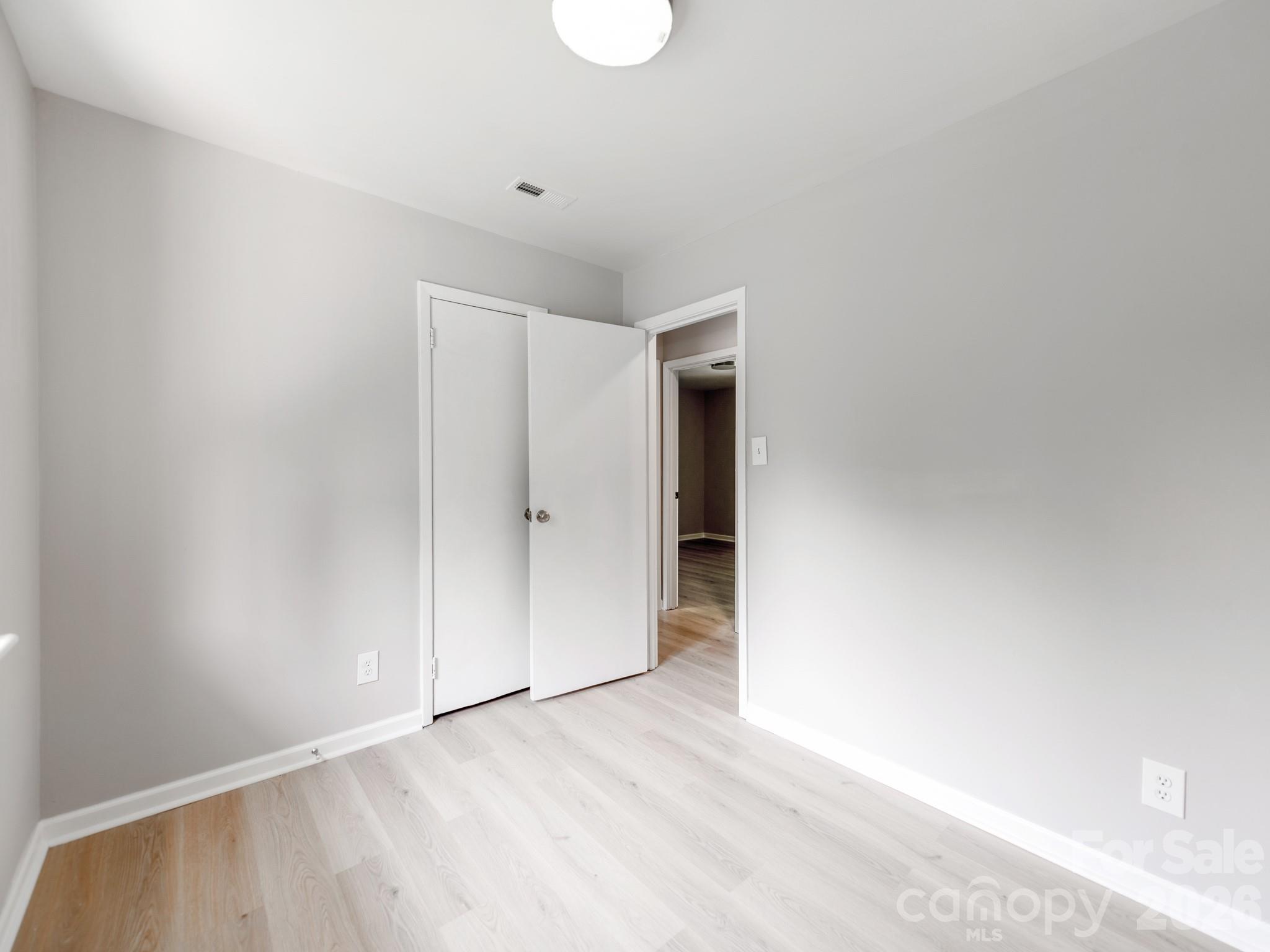 4925 Springview Road — Charlotte