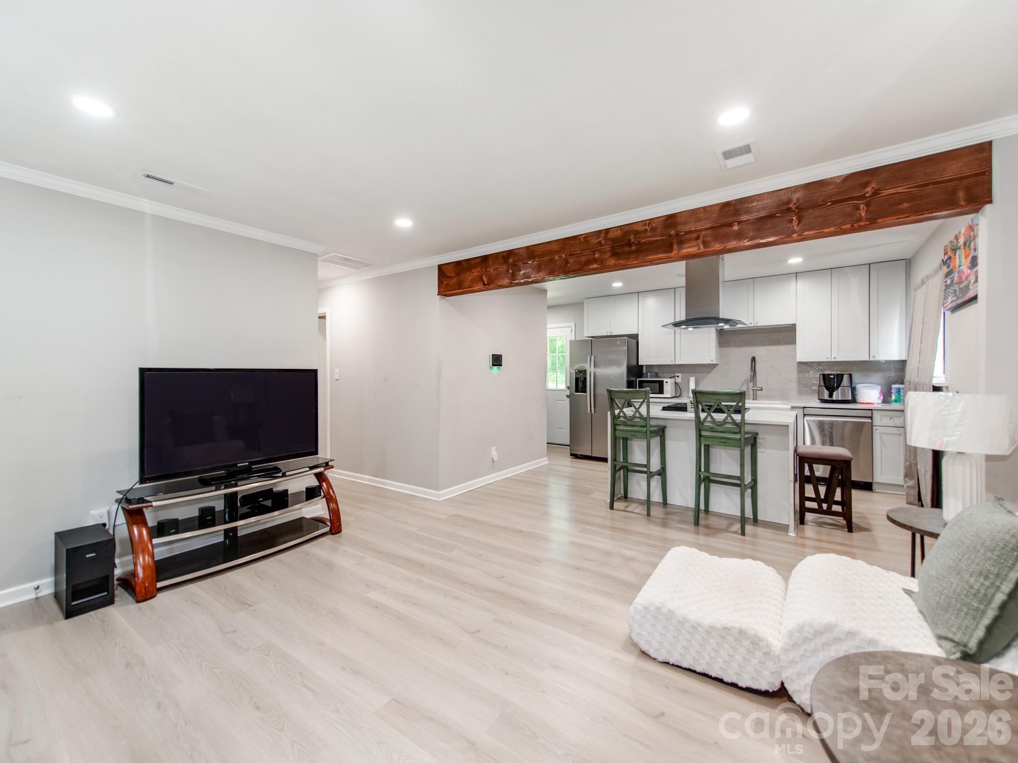 4925 Springview Road — Charlotte