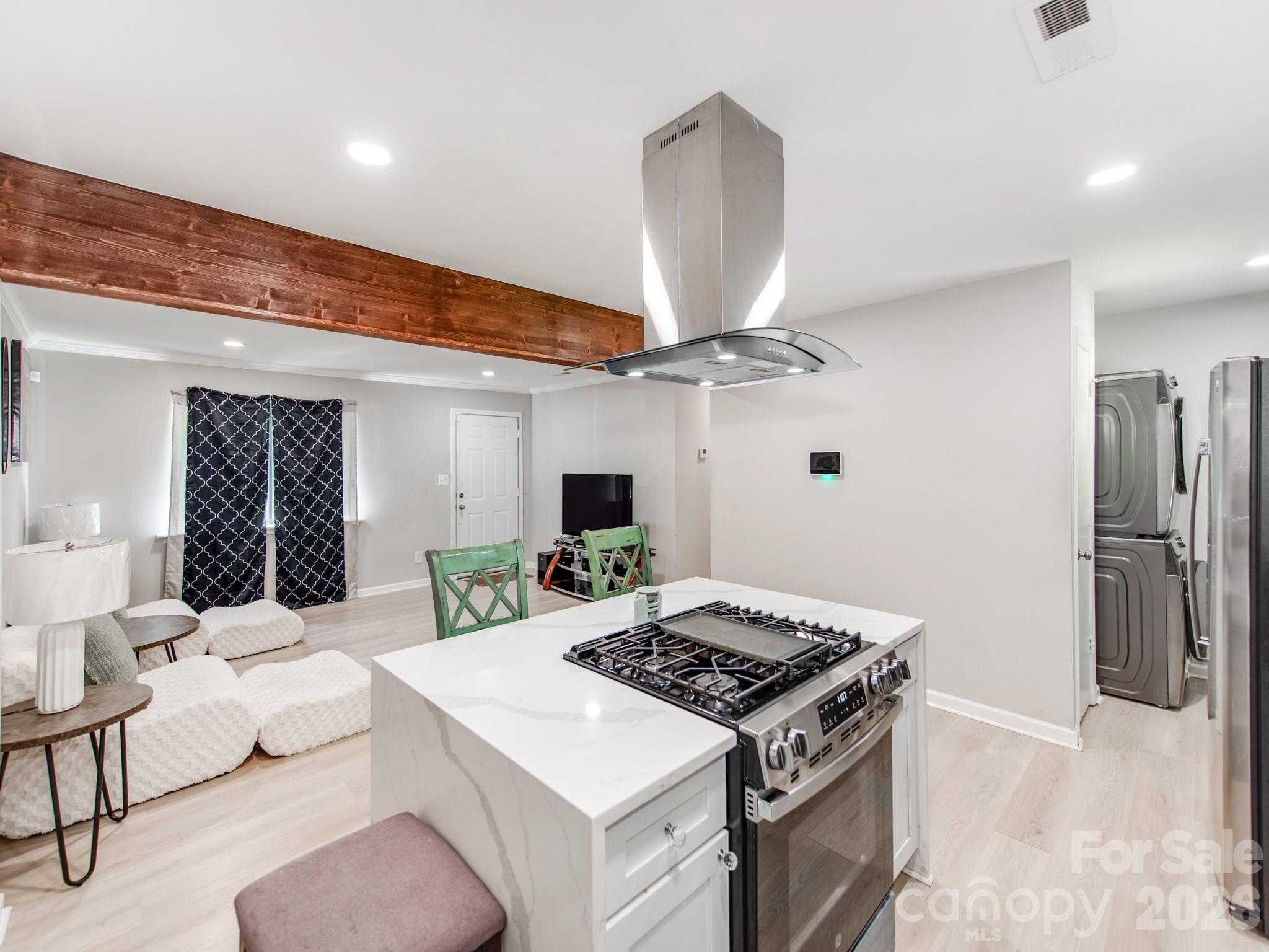 4925 Springview Road — Charlotte